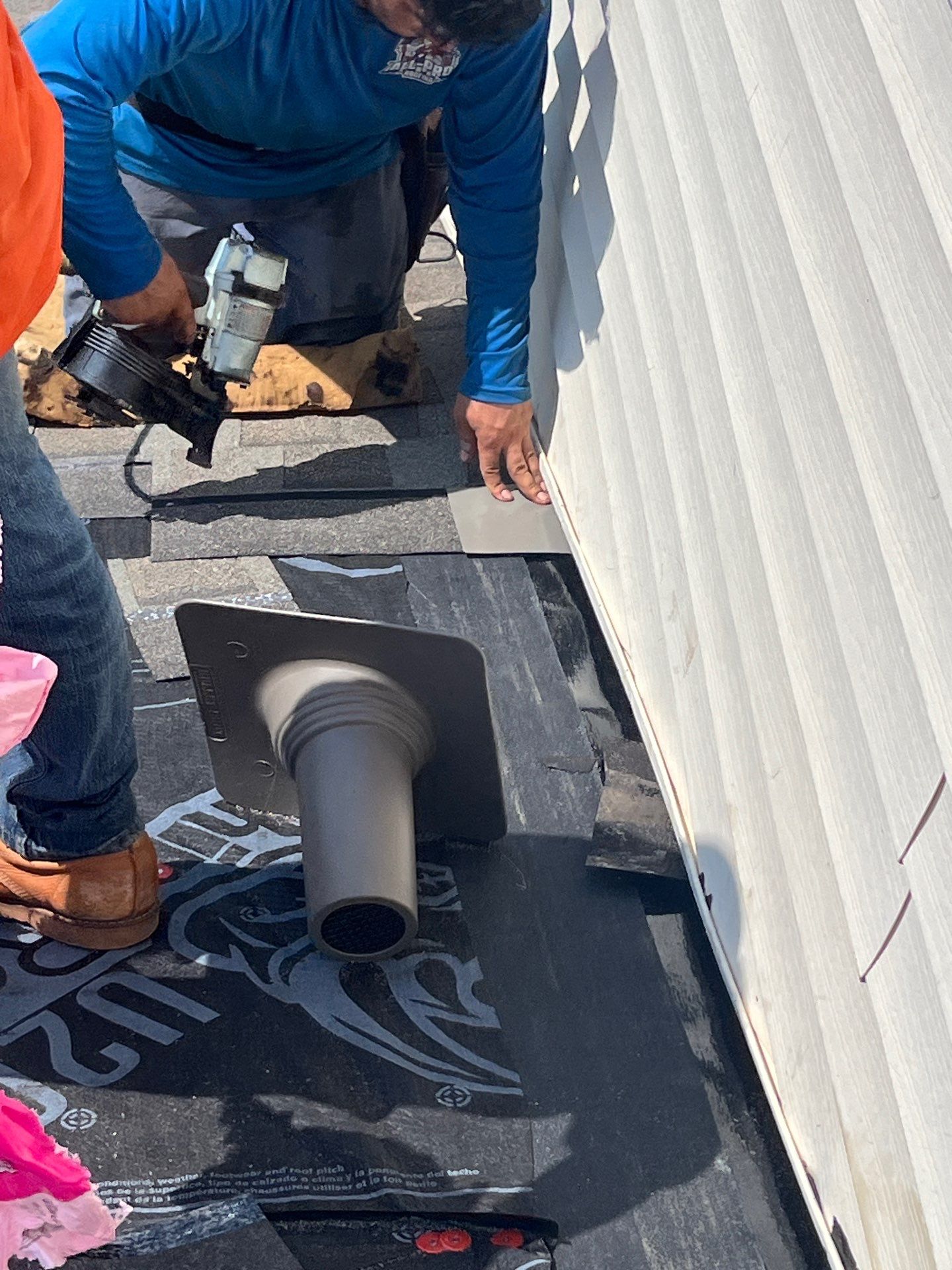 Residential Roofing Installation using Owen's Corning Duration (Lifetime) Shingles by Roof Repair Company