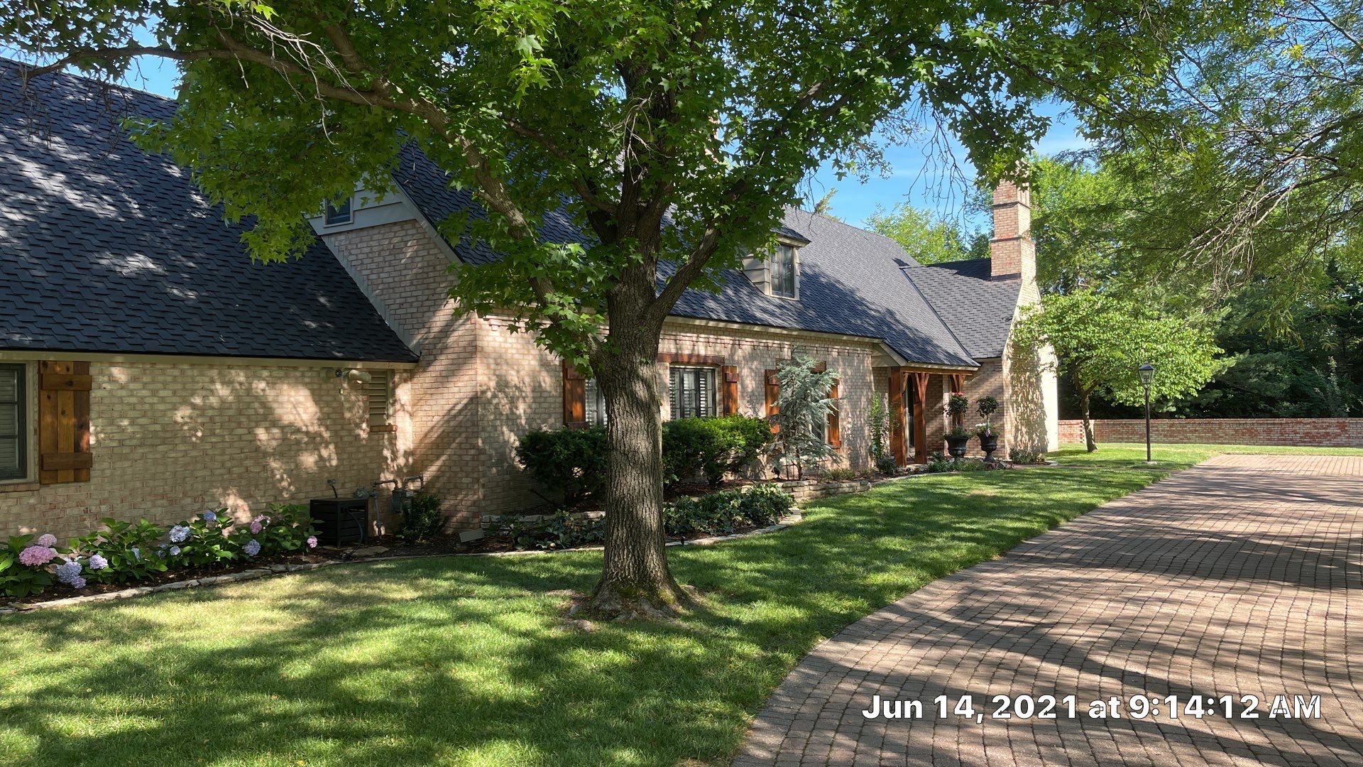 Residential Roofing Installation using CertainTeed Presidential Impact Resistant by Eaton Roofing