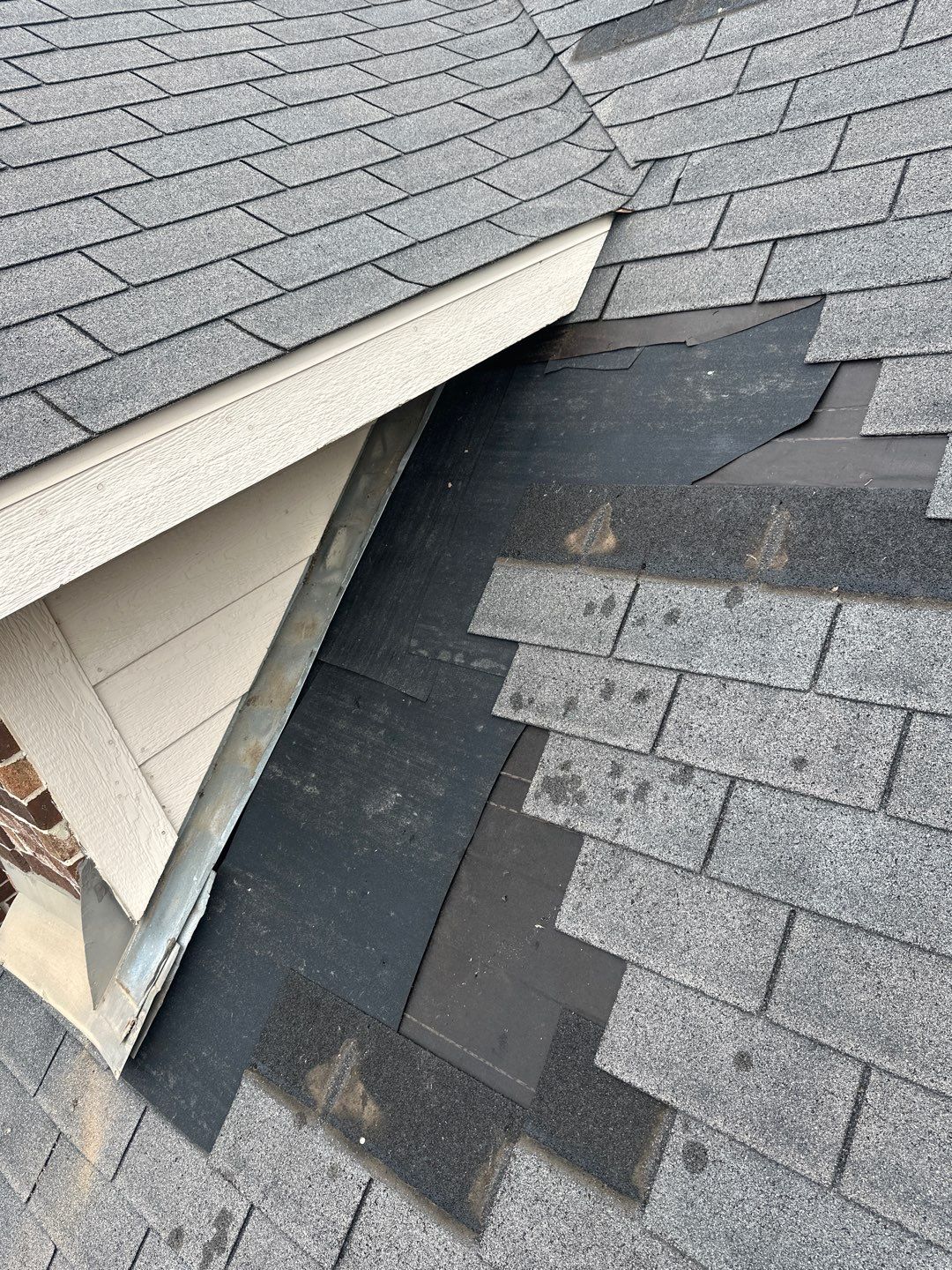 Hail Damage using Owen's Corning Duration (Lifetime) Shingles by Roof Repair Company