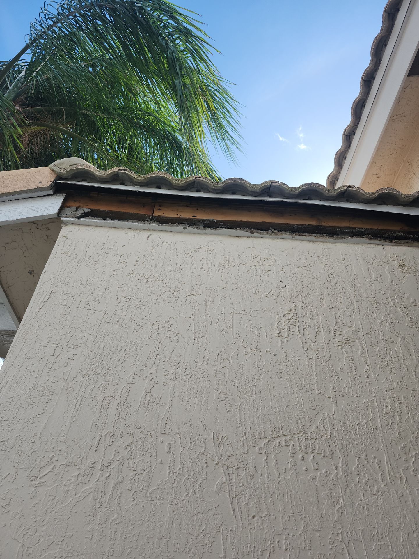 ๐ก Expert Tile Roof Repair in Boynton Beach! ๐จ | Aastro Roofing Company by Aastro Roofing
