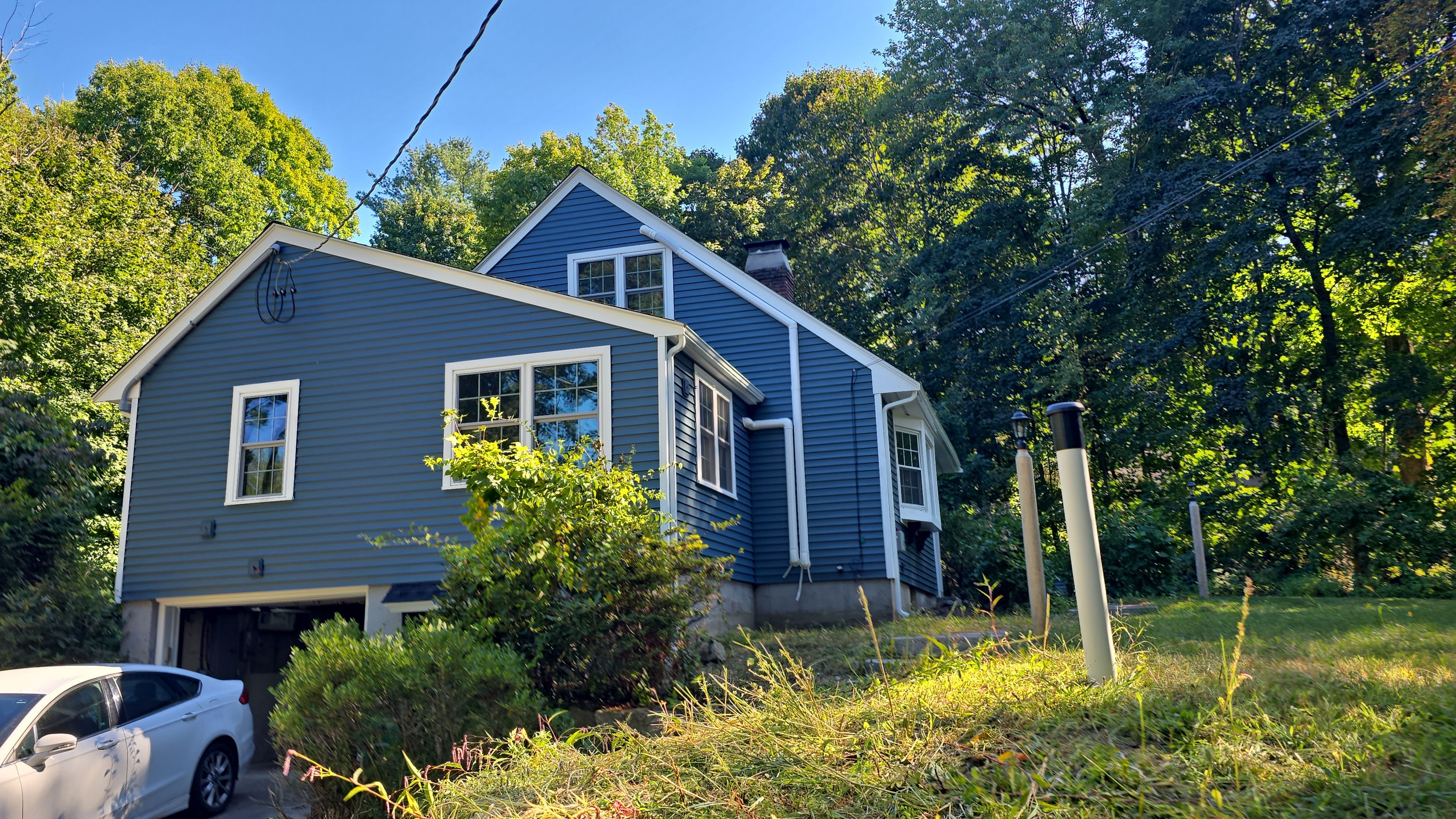 Complete exterior remodeling in Ashland, MA by UBrothers Construction