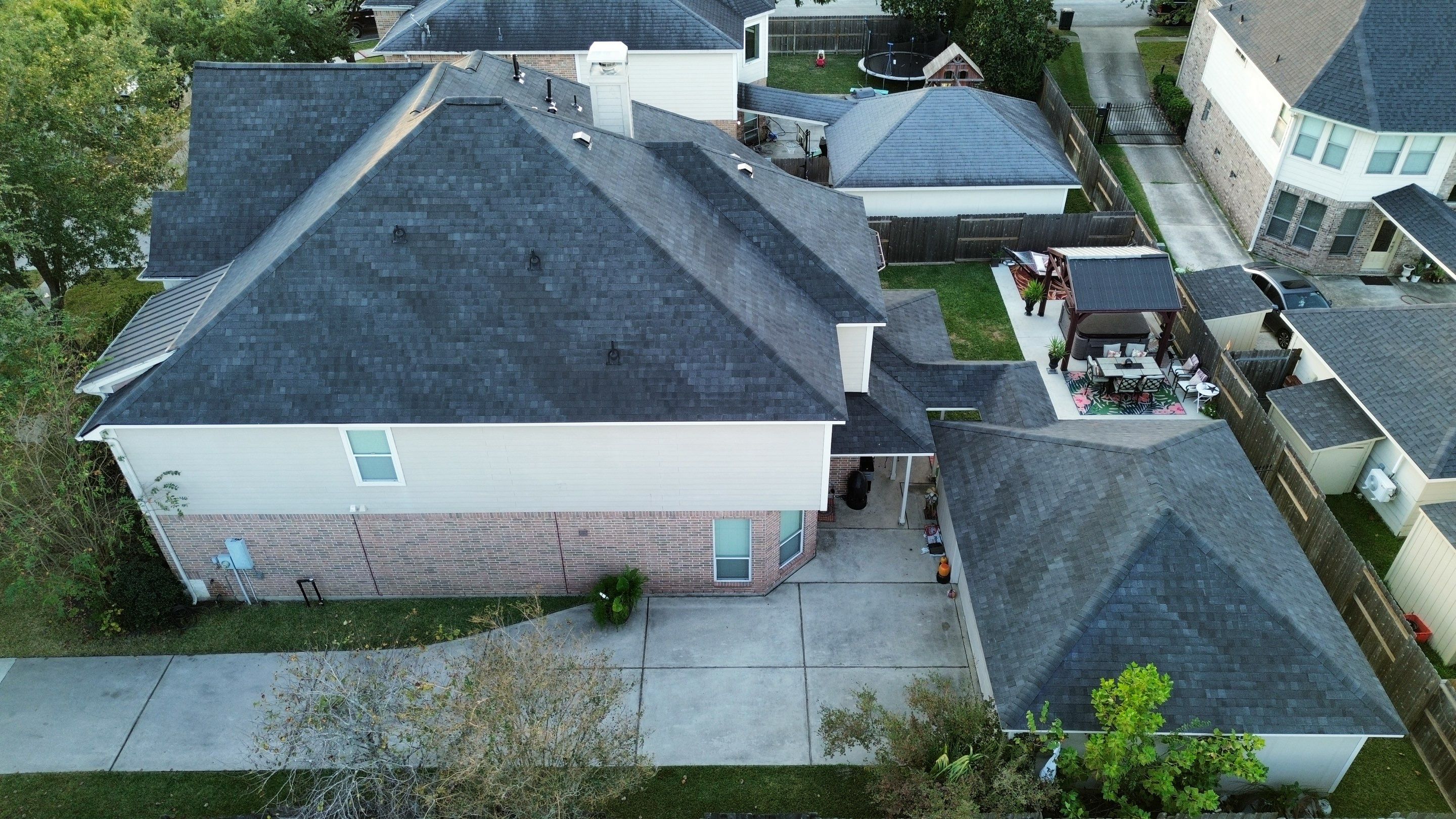 Houston Roof Install by Modern BYLT Roofing & Construction