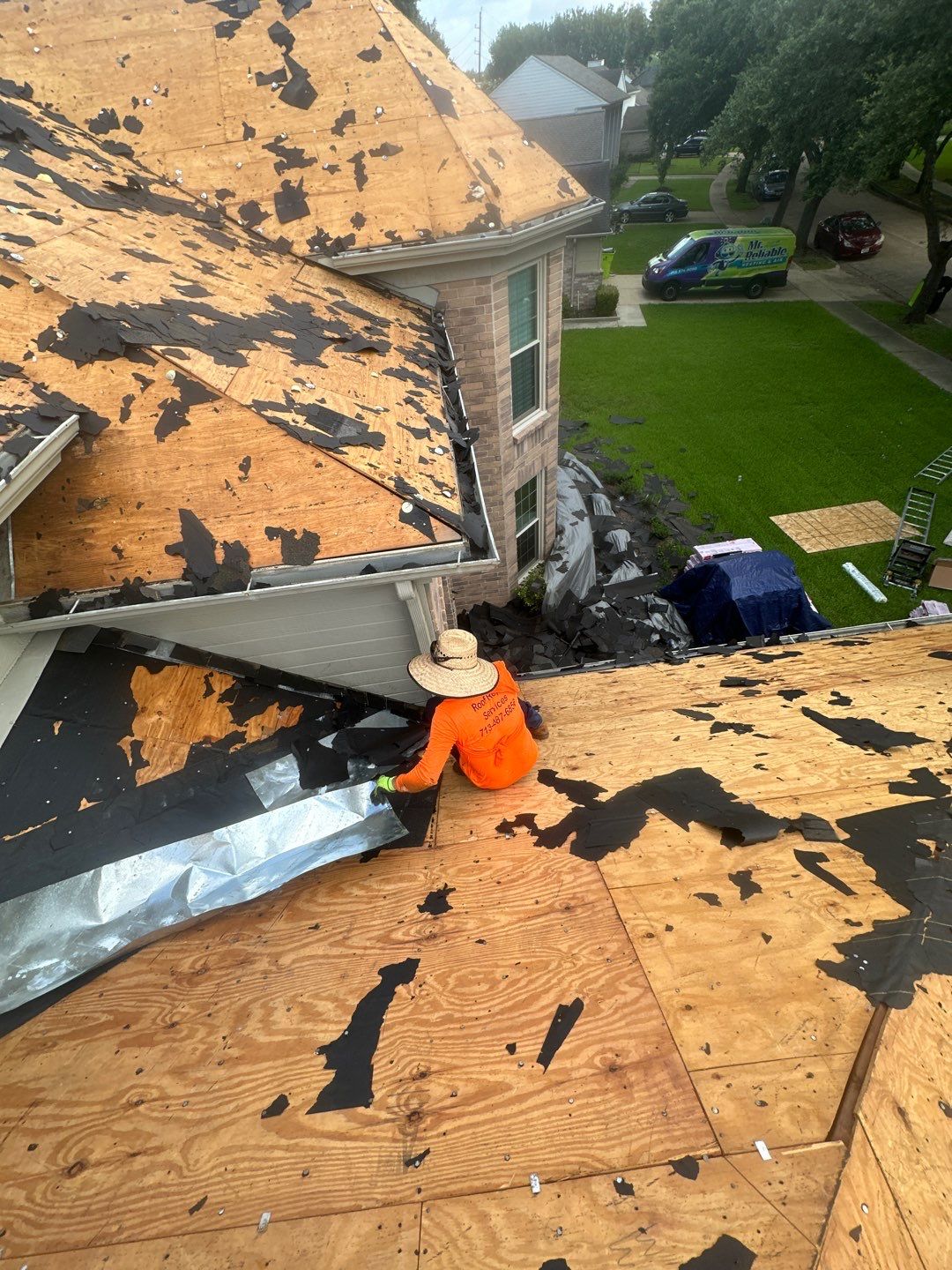 Residential Roofing Installation using Owen's Corning Duration (Lifetime) Shingles by Roof Repair Company