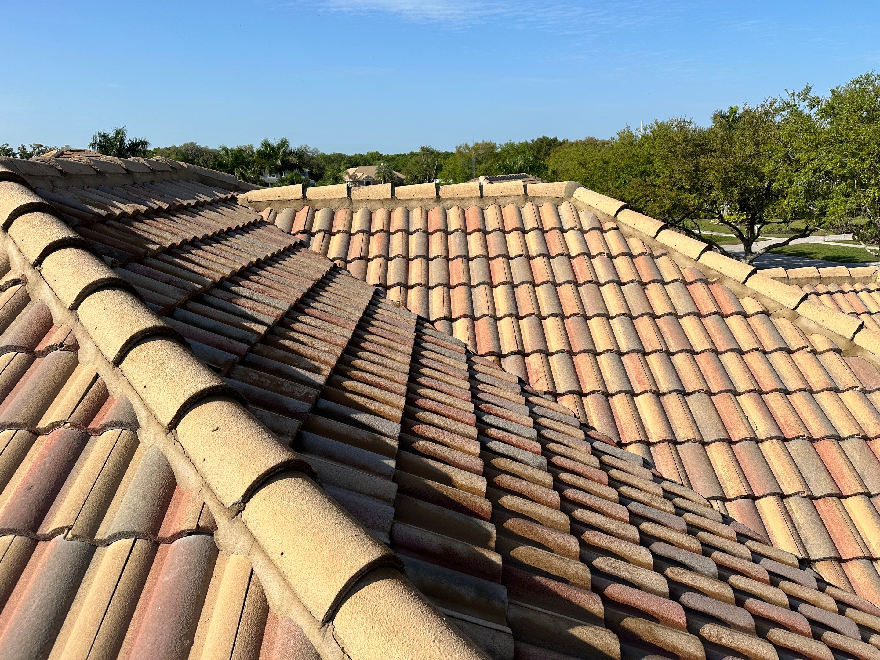 Concrete Tile Roof Cleaning in Winding River Community, Bradenton, FL | Sunshine AquaWash by Sunshine AquaWash
