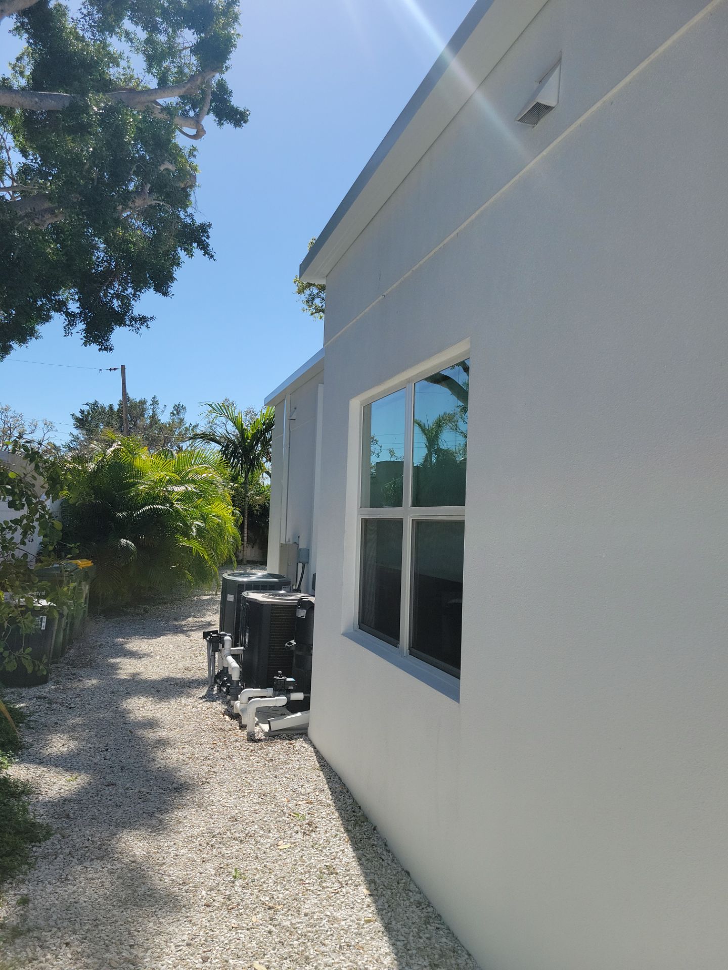 7-Inch Smooth Box Seamless Gutters in Sarasota FL by Gutter Professors