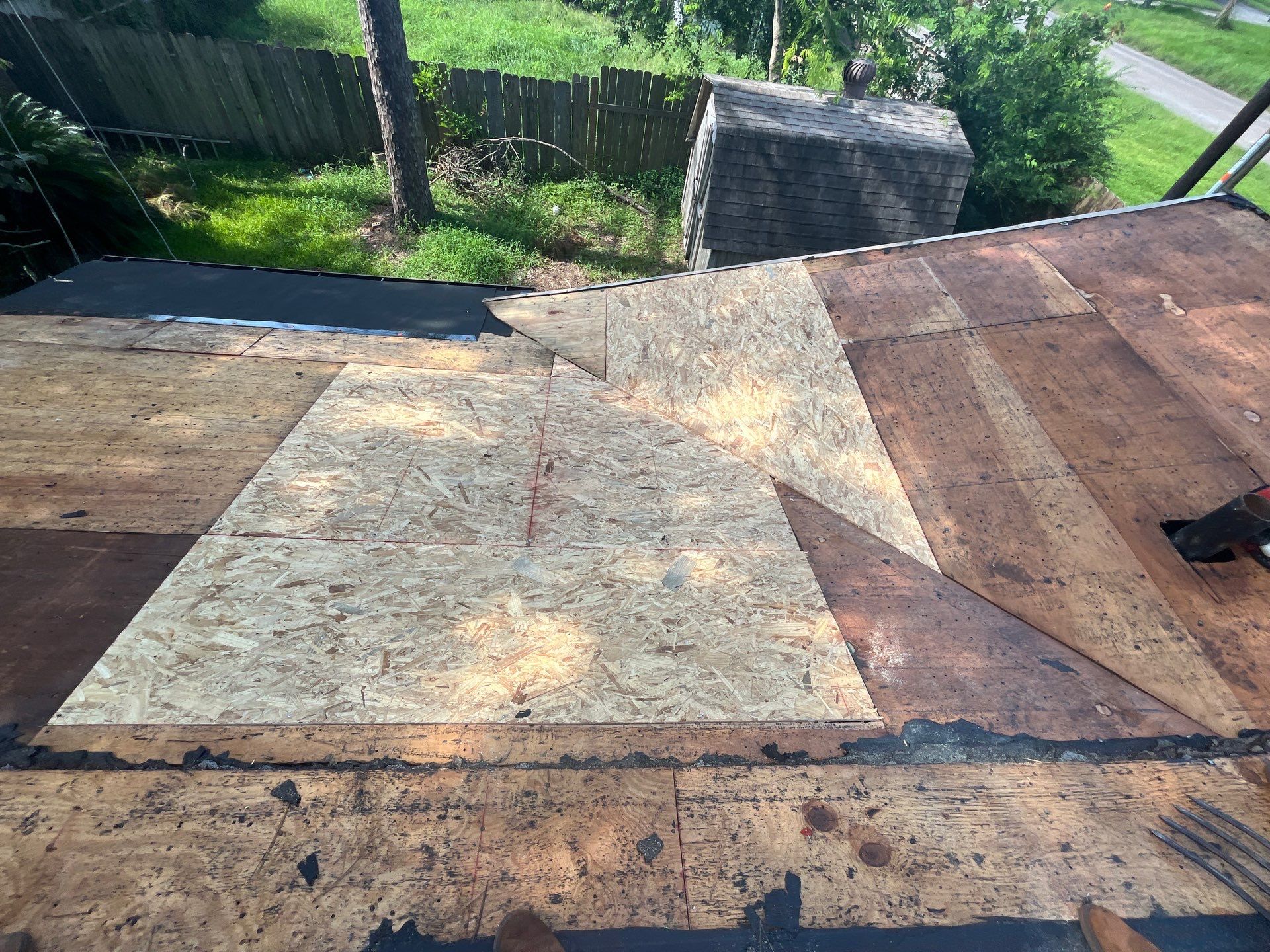 Residential Roofing Installation using Owen's Corning Duration (Lifetime) Shingles by Roof Repair Company