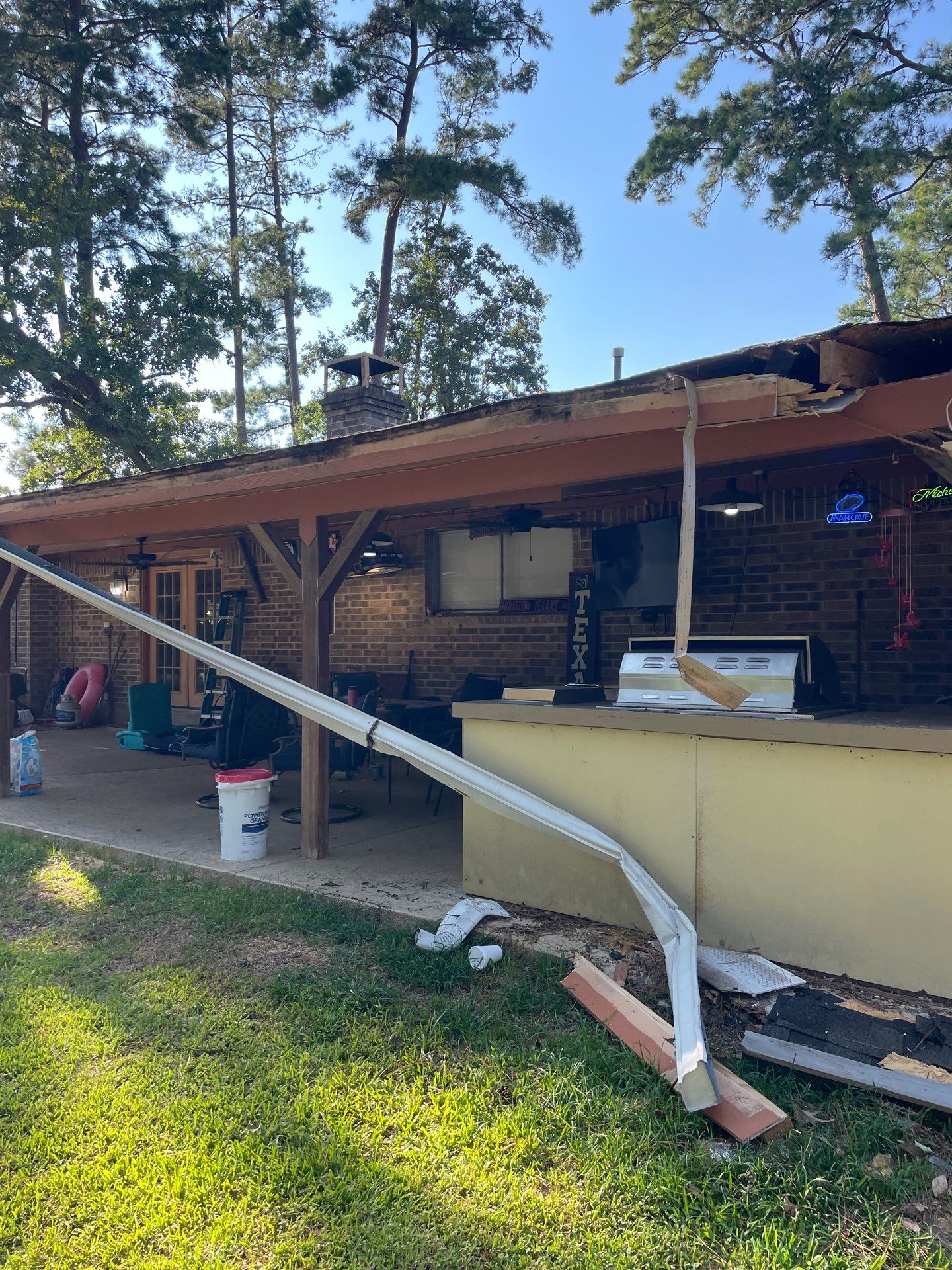 Crosby Roof Installation using Atlas Pinnacle Pristine by Modern BYLT Roofing & Construction
