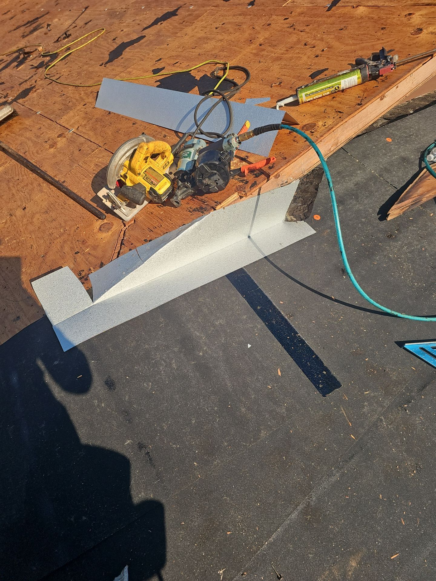 Project in St. Petersburg 33705 by Mitchell Roofing Company LLC 