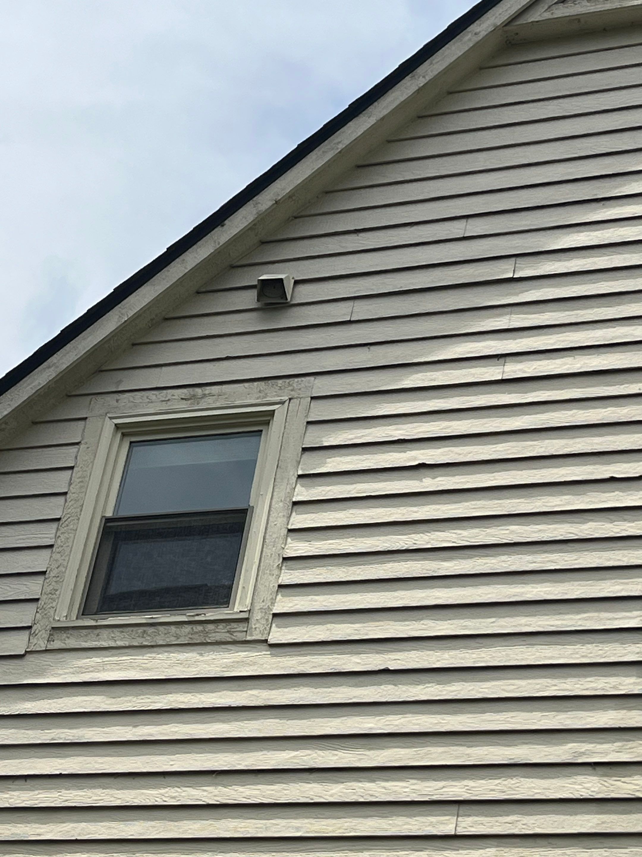 Siding Replacement using Alside S7 Cedar Mill Grain Pebble by 180 Contractors