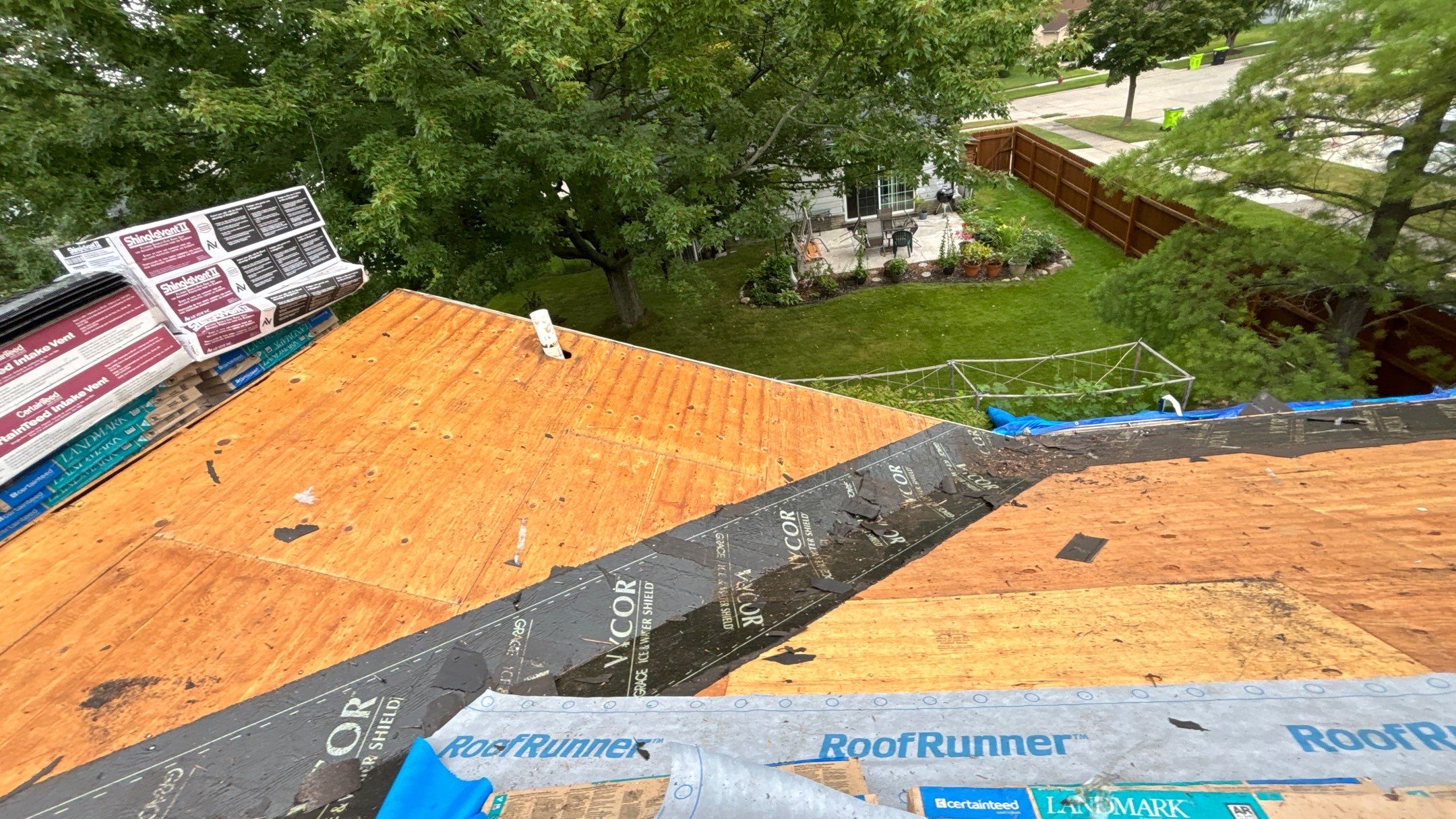 Roof Replacement using CertainTeed Landmark by 180 Contractors