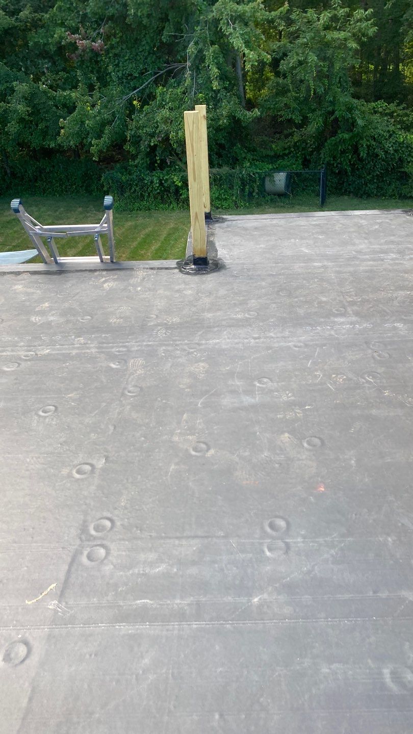 Siding Repair using Certainteed Mainsteet D4 and EPDM roof under deck by A Plus Exterior