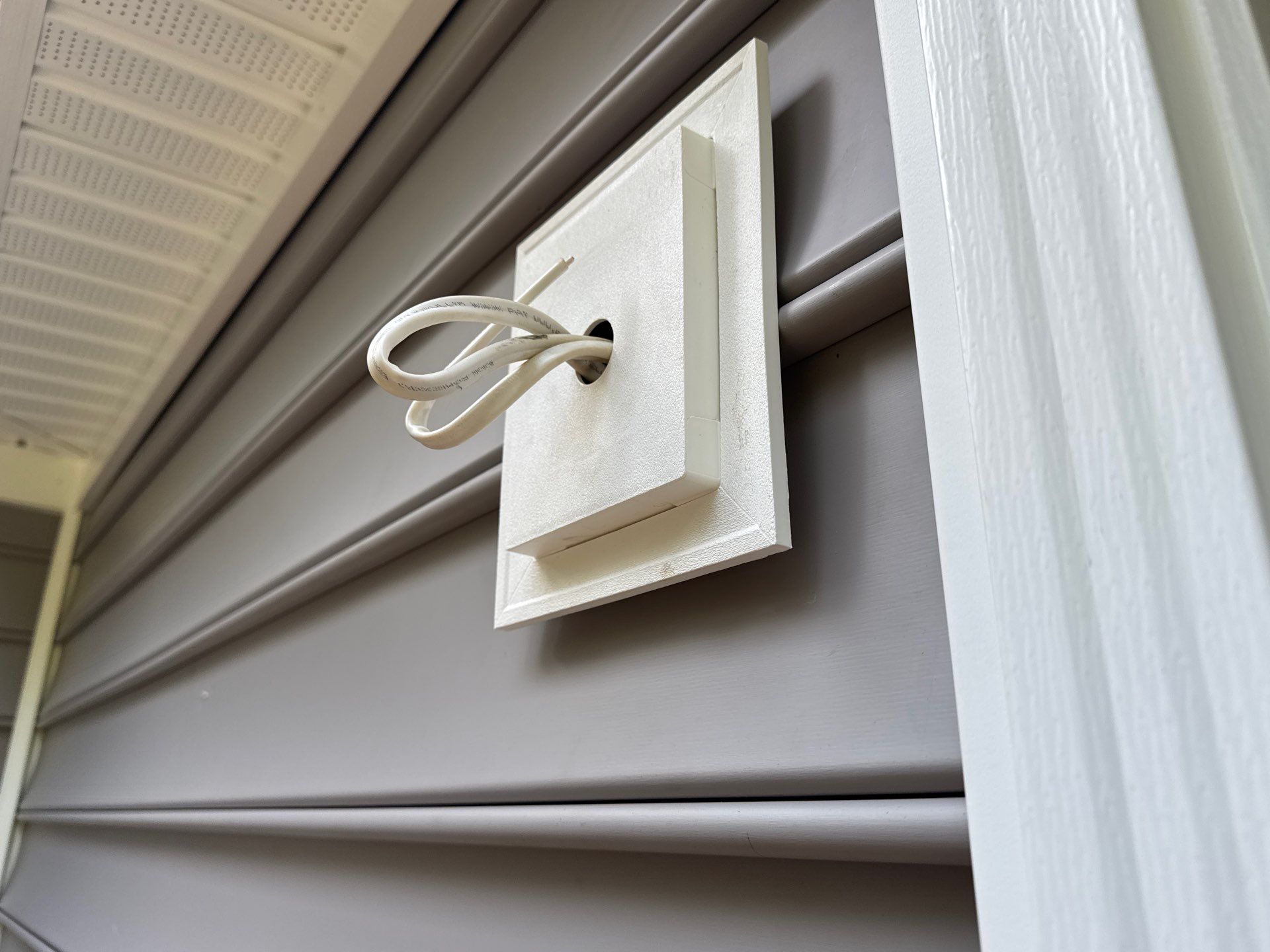 Siding Replacement and Structural Wood Rot Repairs in Mechanicsville by Cade Construction