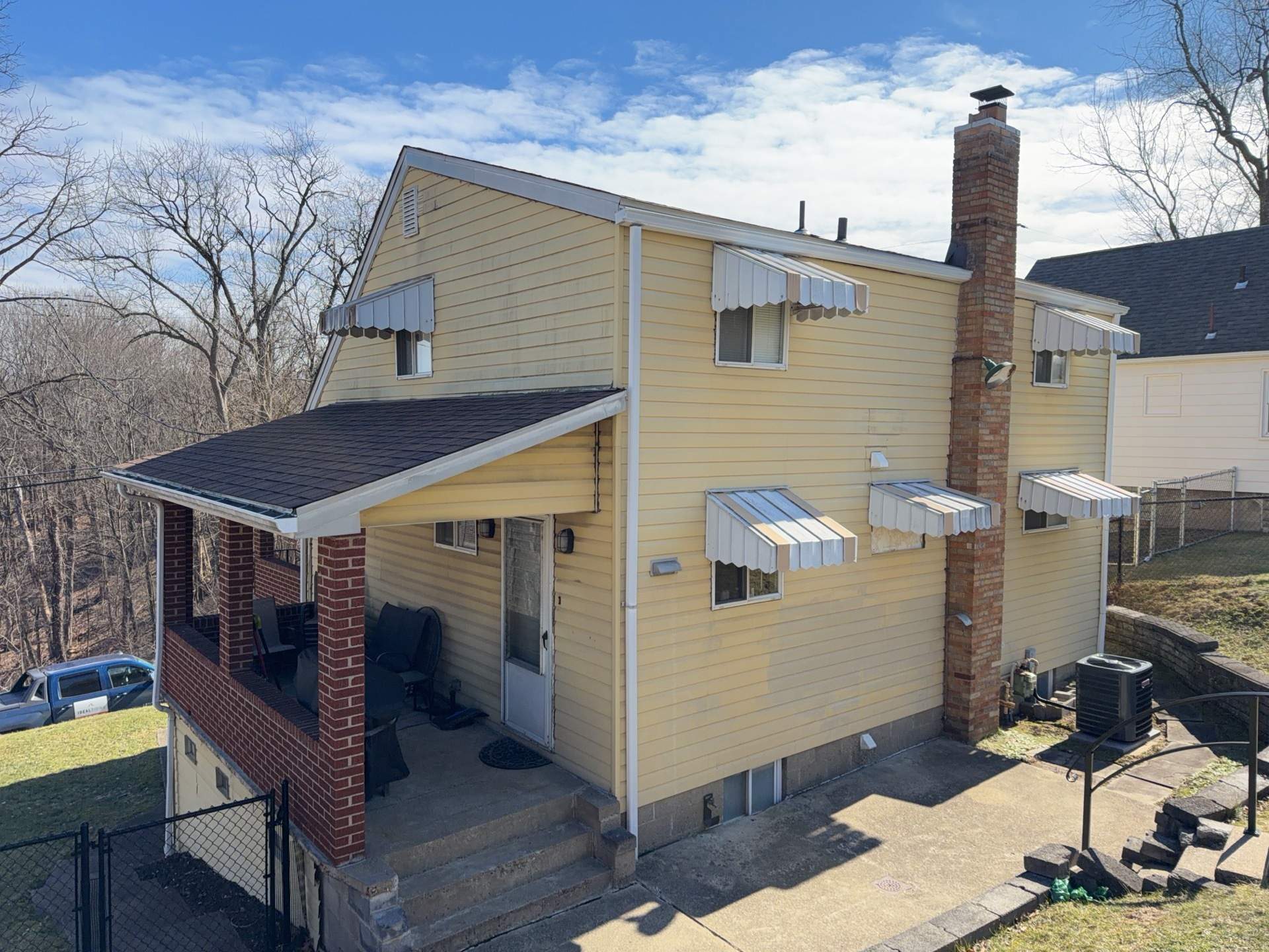 From ancient aluminum to beautiful vinyl siding in Westview by Ideal Siding Pittsburgh
