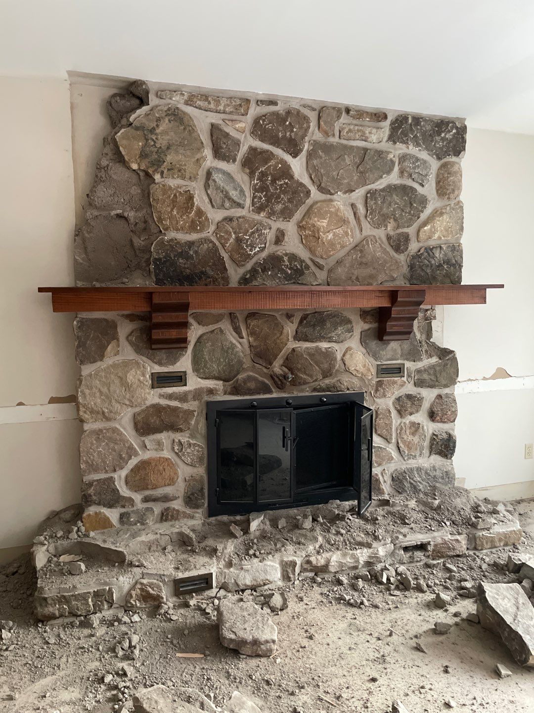 Large scale renovation by Eco-Nature Construction Inc.