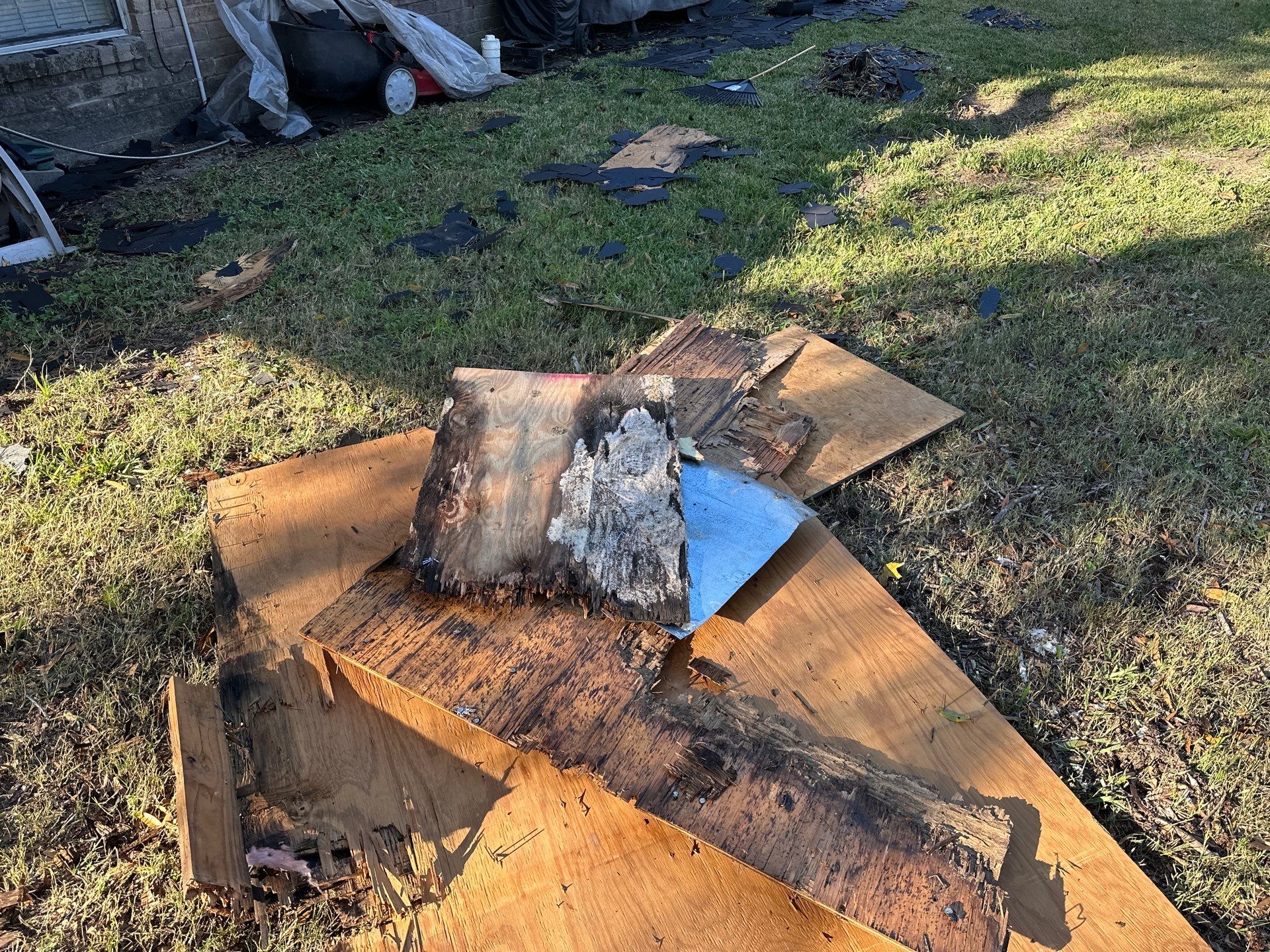 Residential Roofing Installation using Atlas Prolam Black Shadow by Motion Roofing