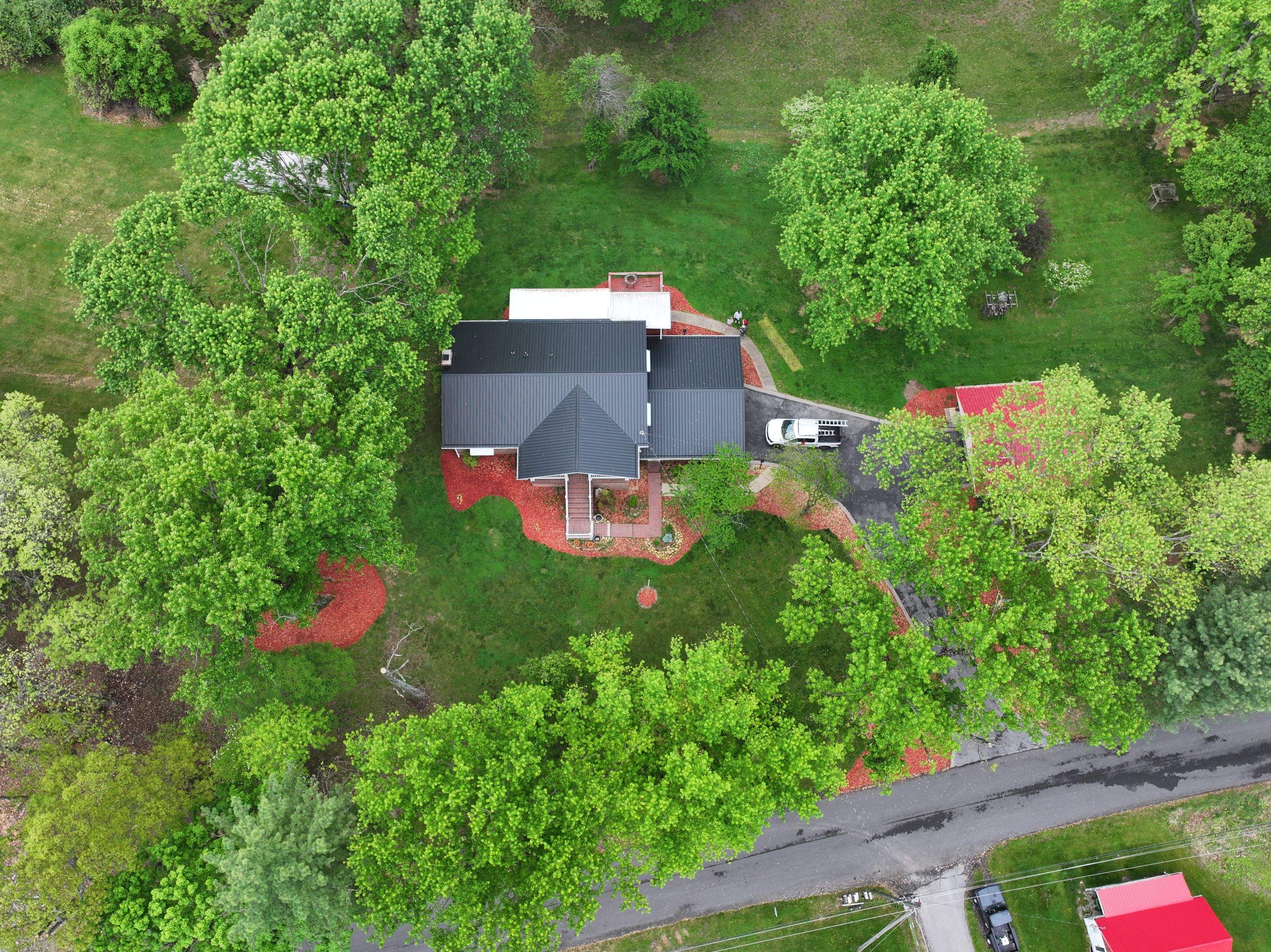 Whittaker Residence by Omnia Roofing