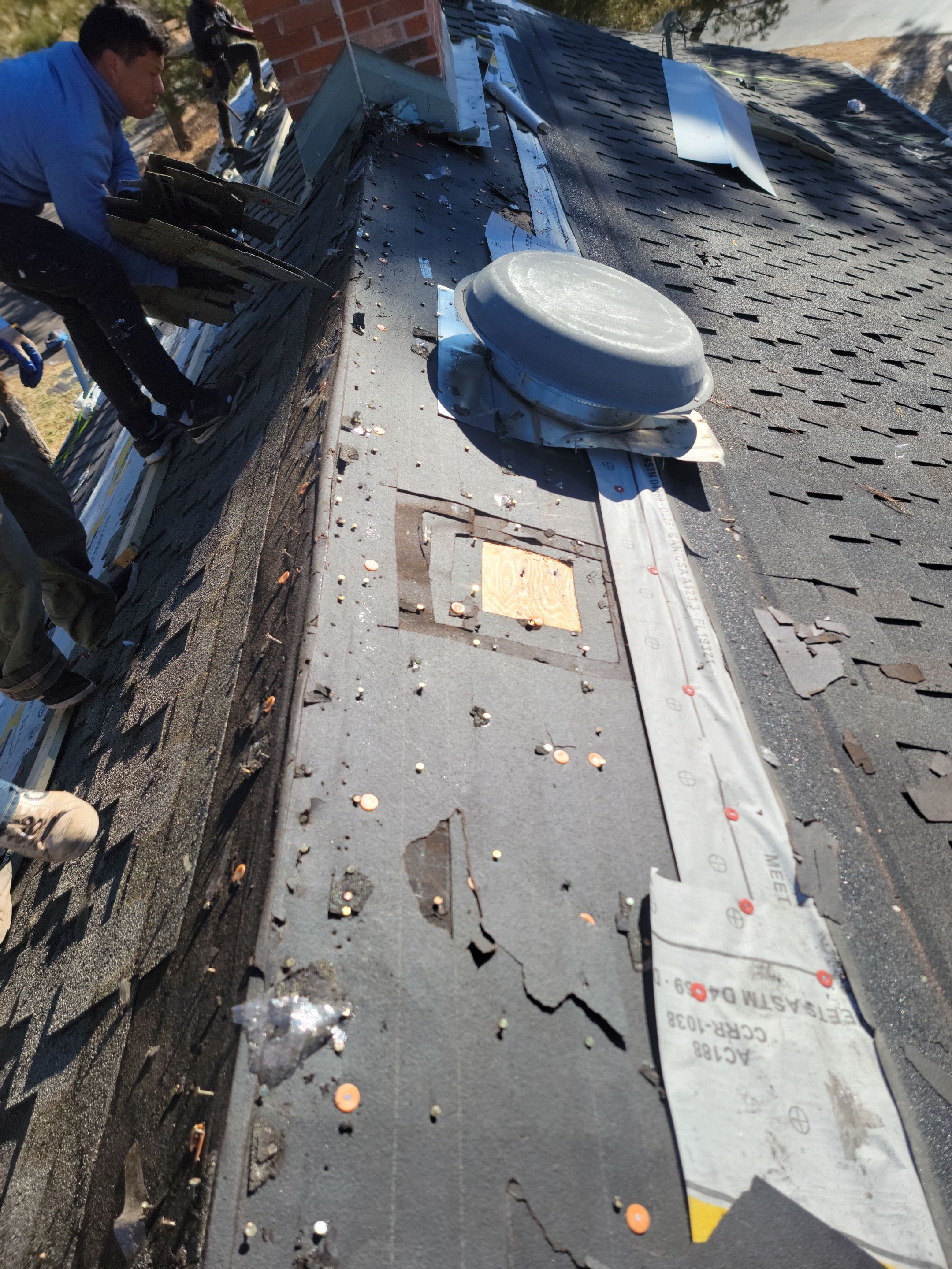 Parker McKean House  by Jireh 7 Roofing 