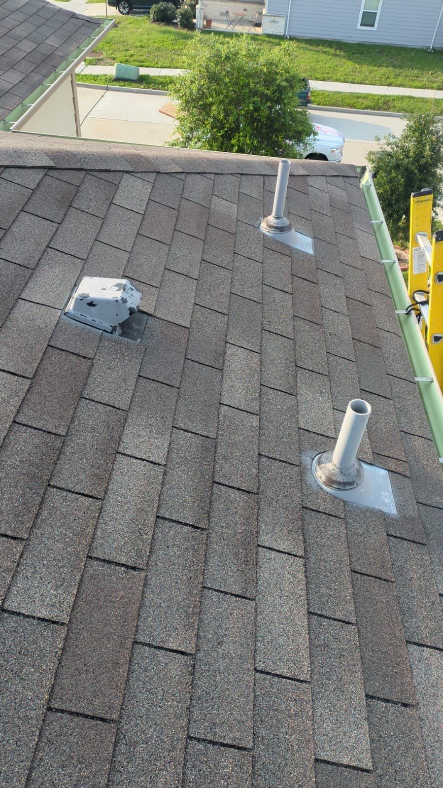 Hail Damage using Owen's Corning Duration (Lifetime) Shingles by Roof Repair Company