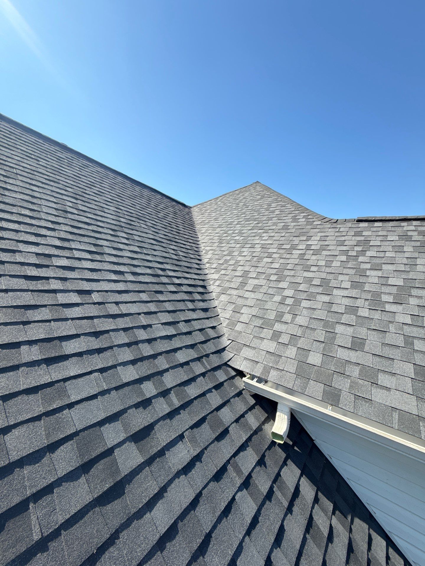 Springfield: Residential Roof Replacement with CertainTeed Landmark Pro in Max Def Moire Black by RM Banning, Inc.