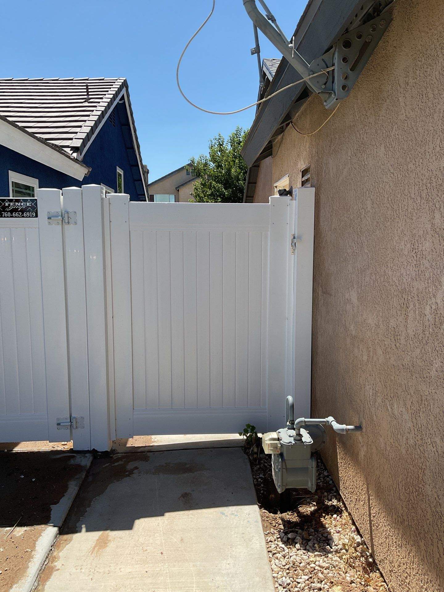 Fence Installation using Vinyl by Fence Guys Inc. 