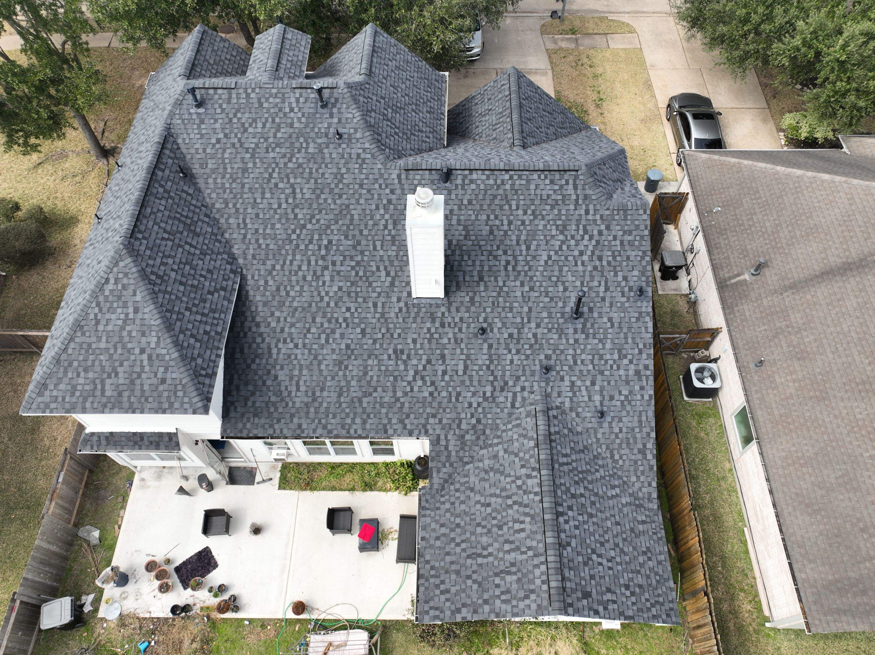 SureStart PLUS 4-STAR Warranty Fully covers materials, labor, tear-off and disposal expenses in years 1-50. by Roof Concepts Construction