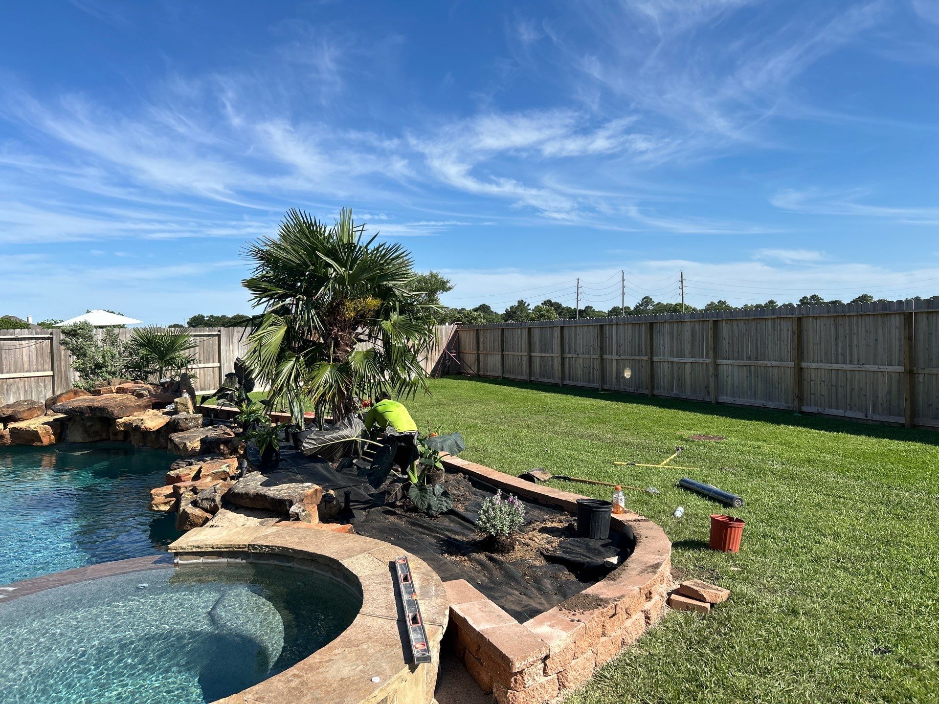 🌿 Larry Caudillo’s Poolside Landscape Revamp by Texas Urban Elements
