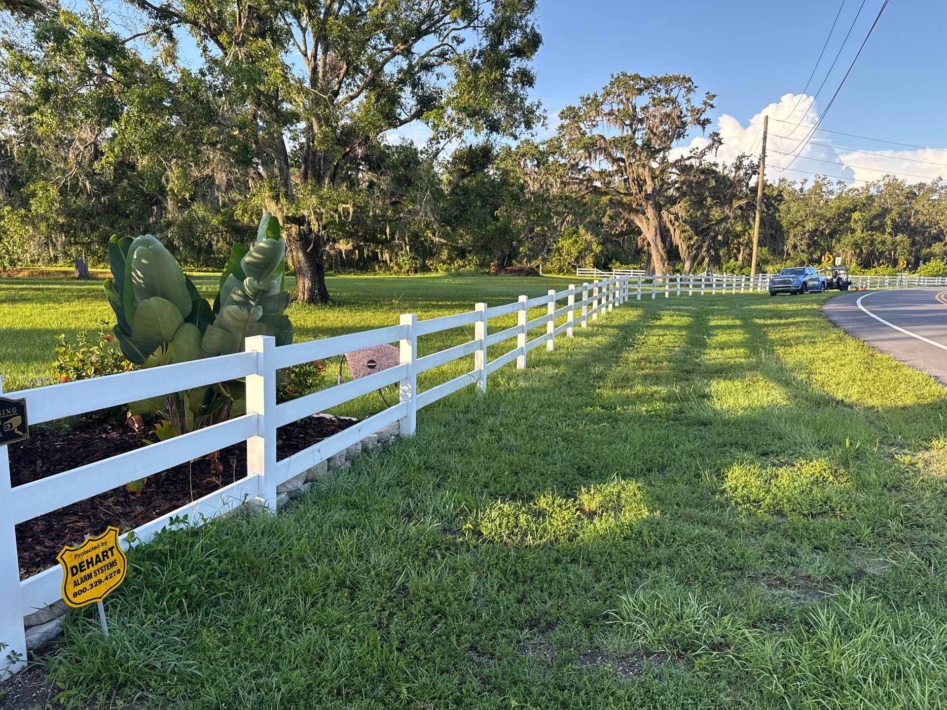 π Vinyl Horse Fence & Entrance Cleaning β Old Tampa Rd, Parrish, FL by Sunshine AquaWash
