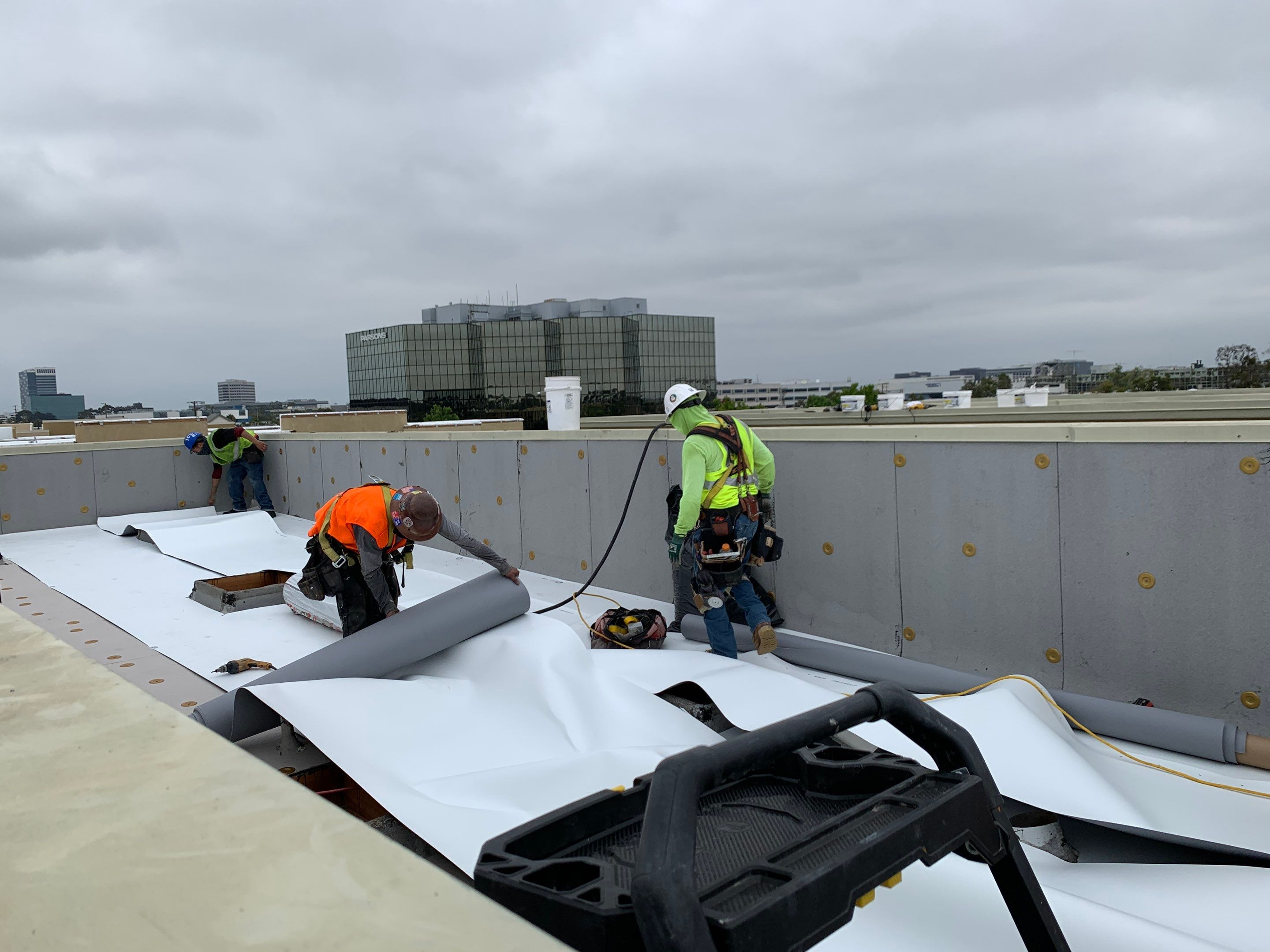 360 @ EL SEGUNDO by LA Roof Systems Corporation