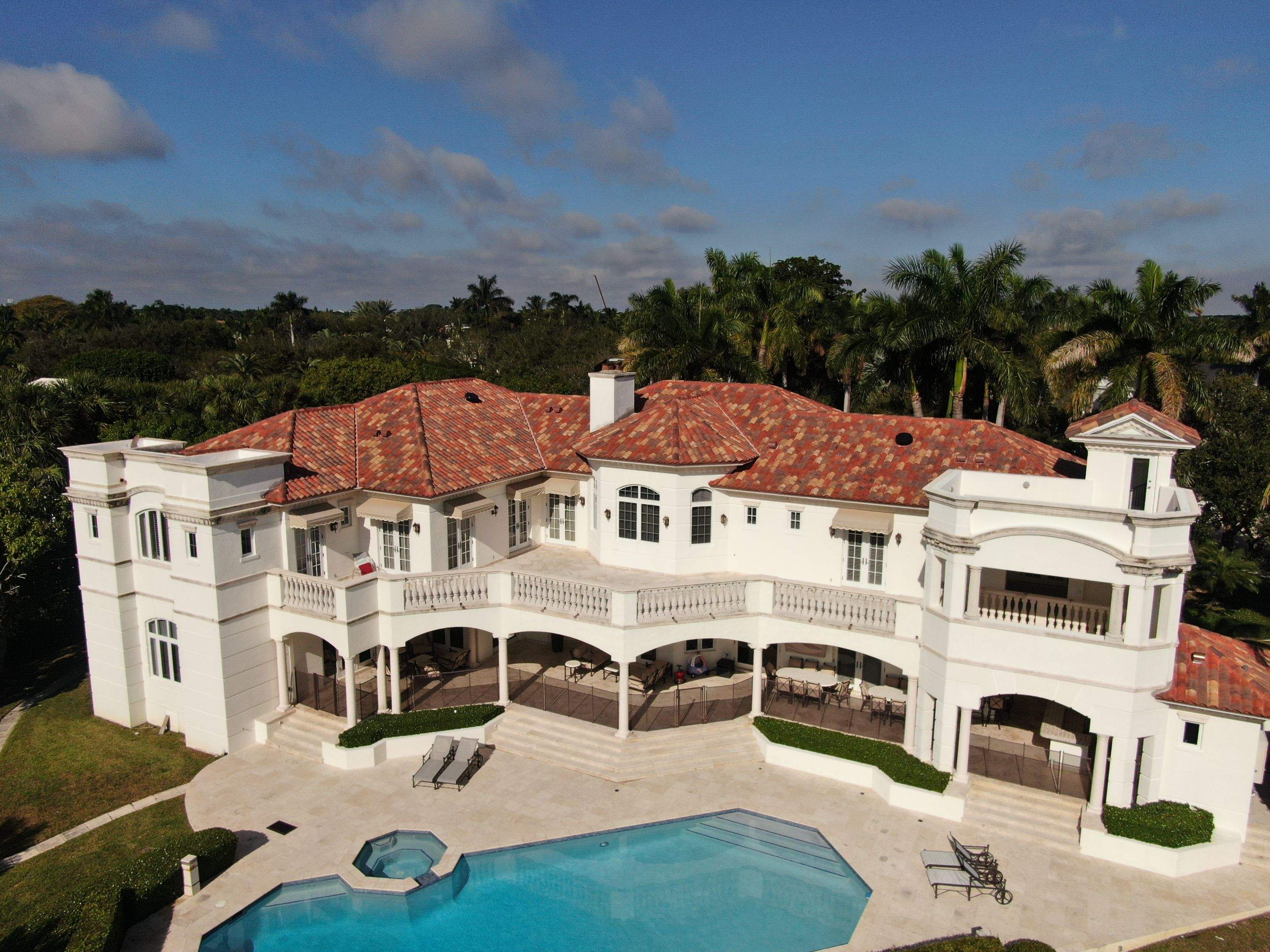 Verea - Spanish S - Jacobea by Istueta Roofing