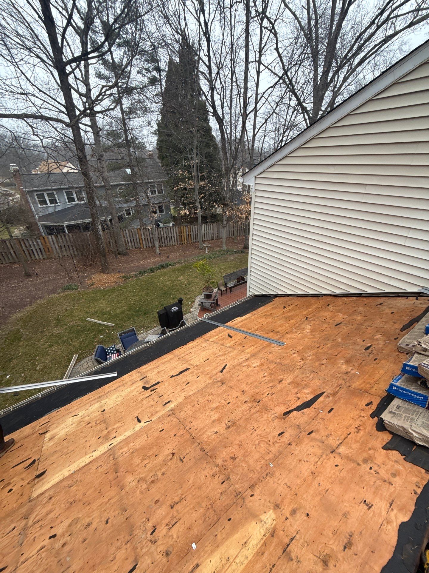 Fairfax Station :Residential Roof Replacement with CertainTeed Landmark Pro in Max Def Drift Wood by RM Banning, Inc.