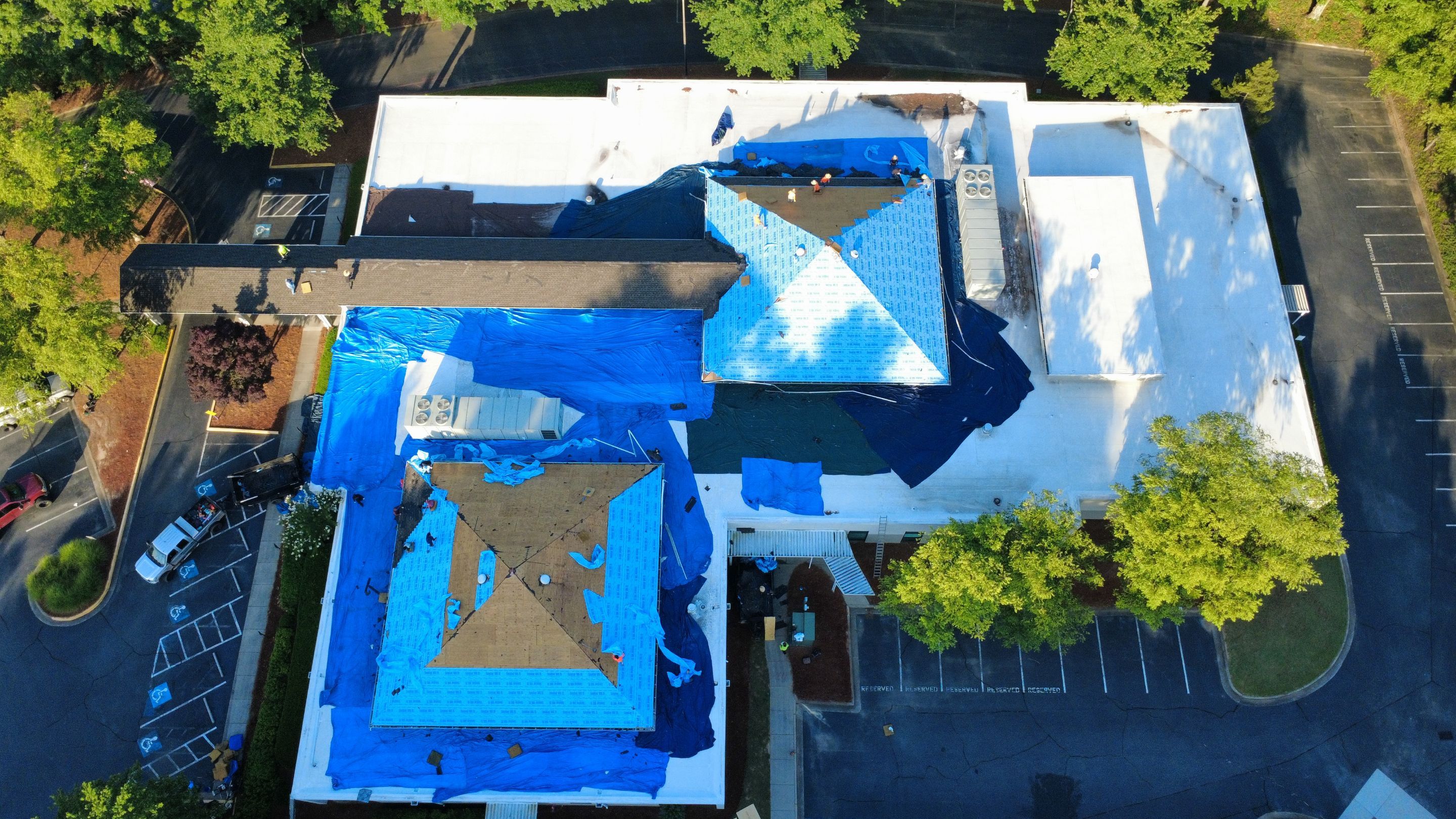 Towne Lake Medical by Arac Roof It Forward