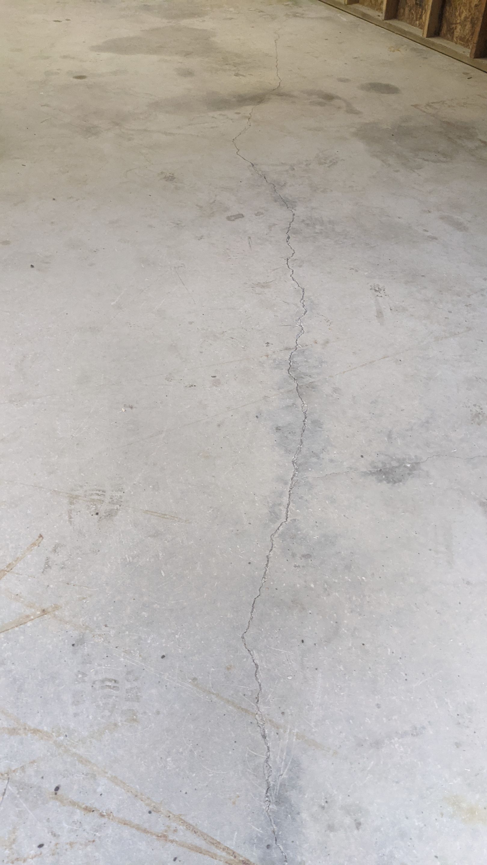 Garage Transformation using Penntek Evolution System and Smoke Color by Croc Coatings, LLC