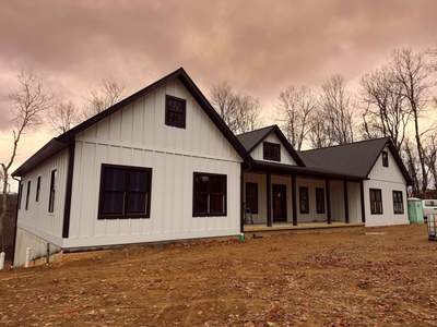 James Hardie Board and Batten Home in Casey Drive