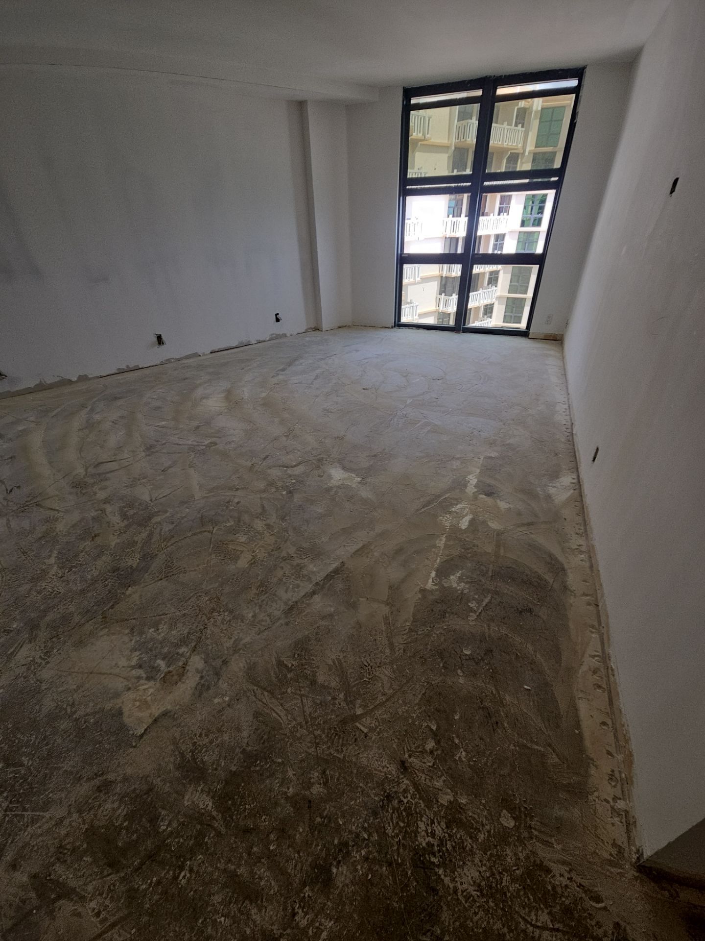 Microtopping on Key Biscayne Apartment by Seamless Surfaces