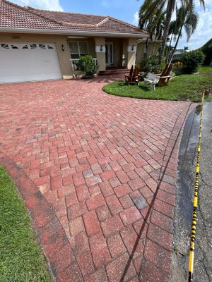 Driveway Cleaning, Sanding & Sealing