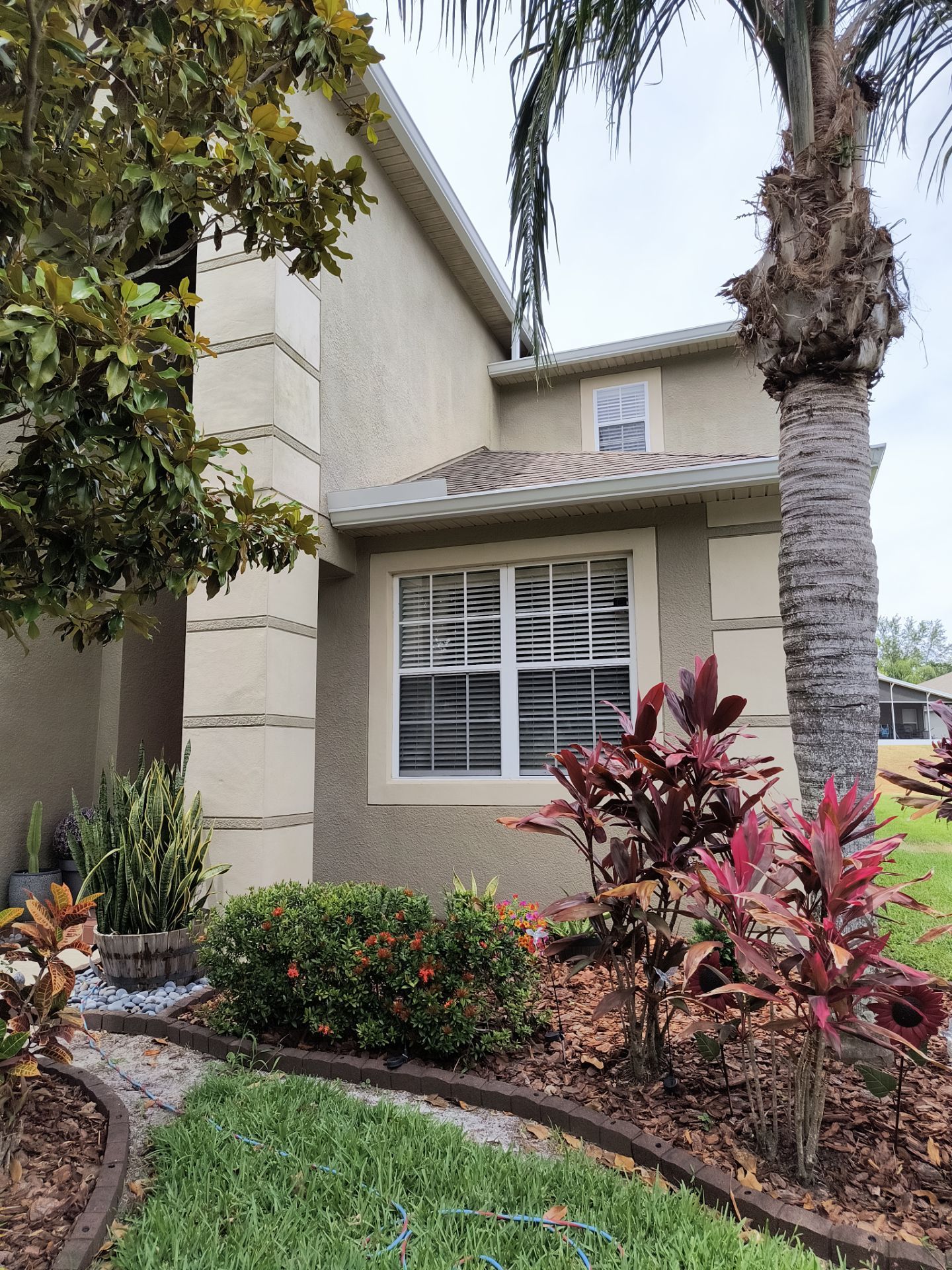 Modern 7-Inch Seamless Gutters for Luxury Homes in Tampa FL by Gutter Professors