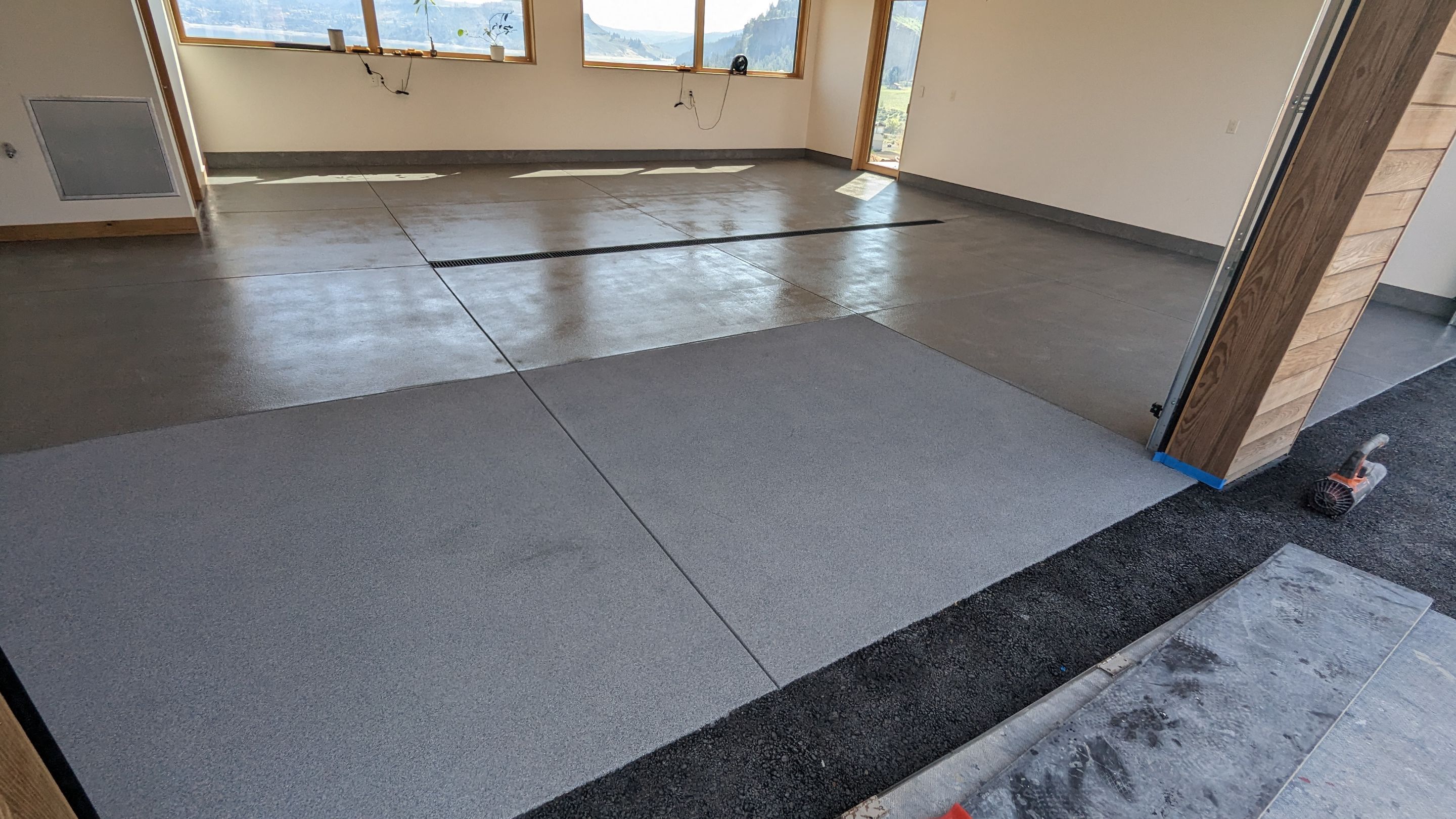 Garage Transformation using Slate Hybrid 1/16" Flake by Croc Coatings, LLC