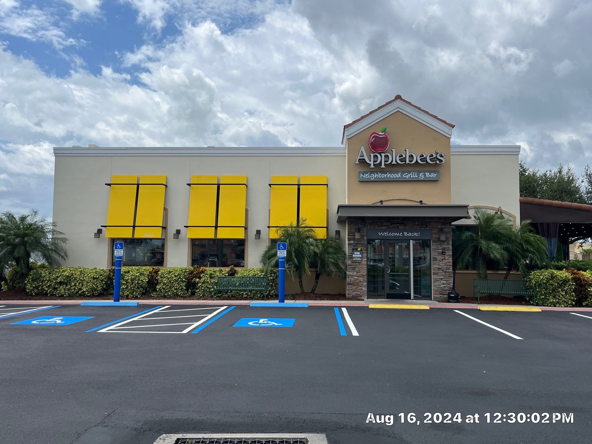 Smart Maintenance, Lasting Appeal: Parking Lot Upgrade at Applebee’s by Everline Coatings & Services - Southwest FL