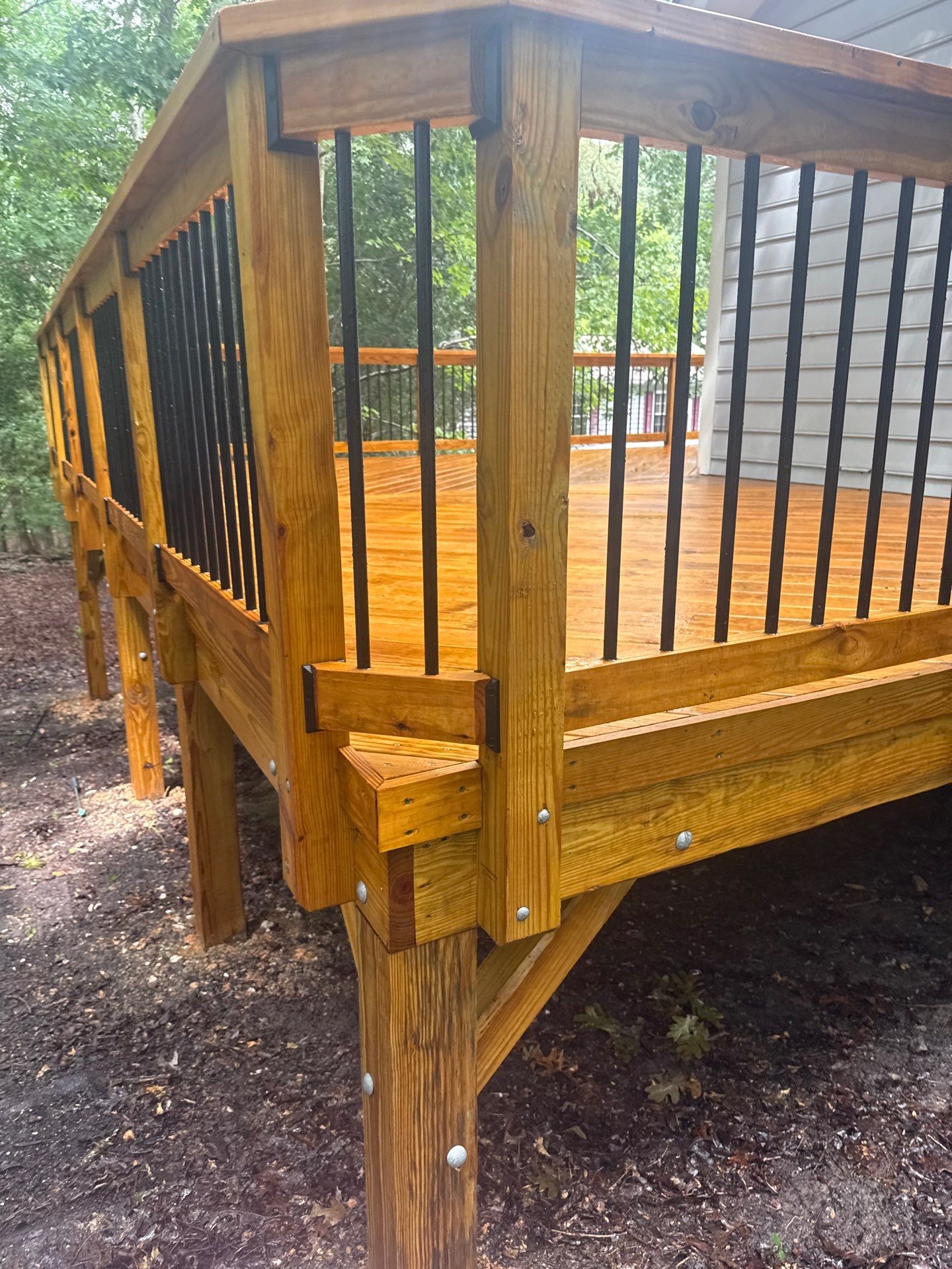 Wood Deck using Wood Sealant by DuraSeal