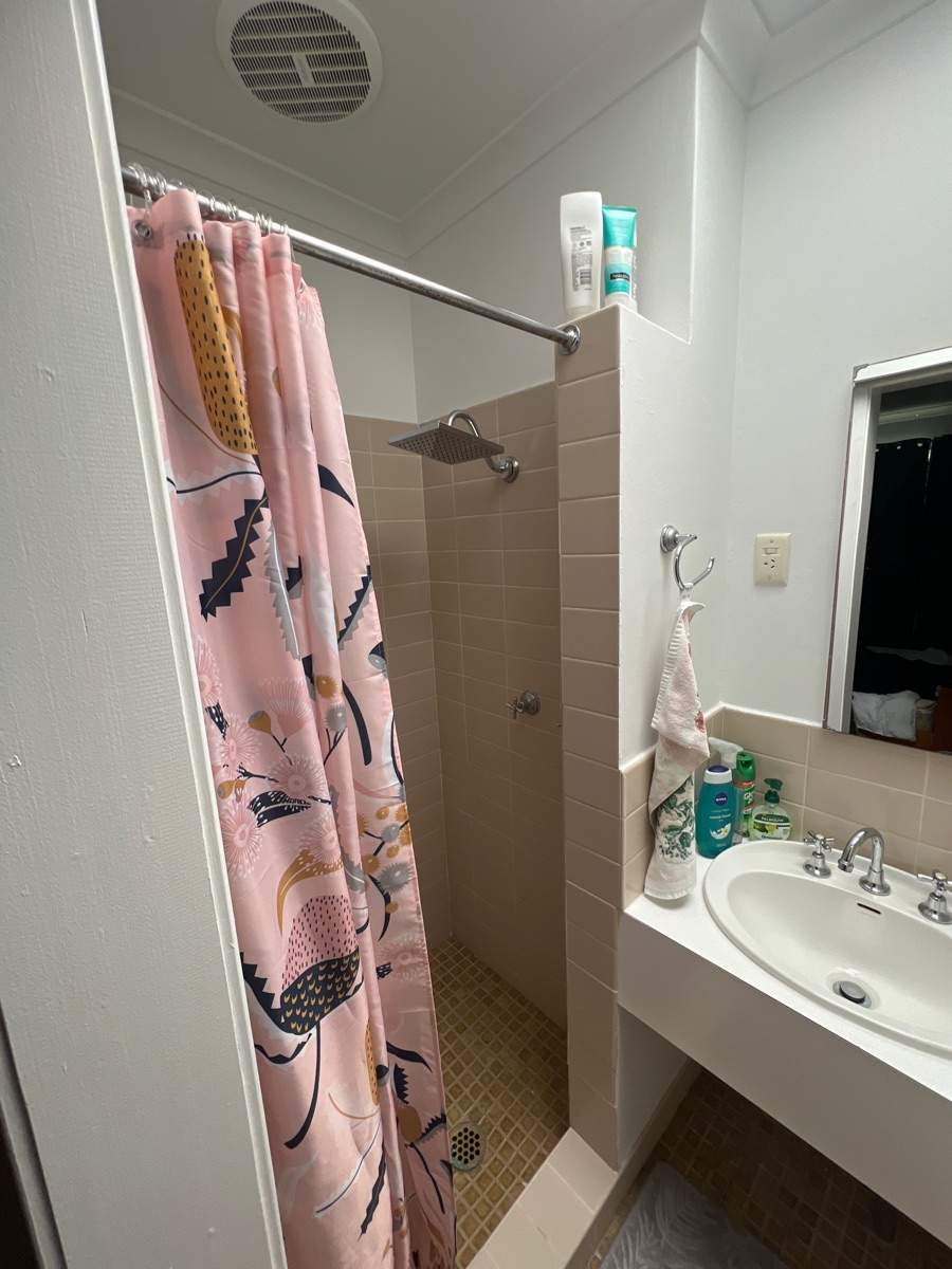 Ensuite Bathroom Renovation by Re-seal Bathrooms