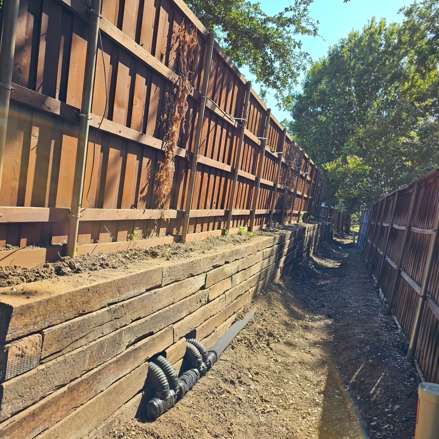 Retaining Wall by EL-GC LLC 