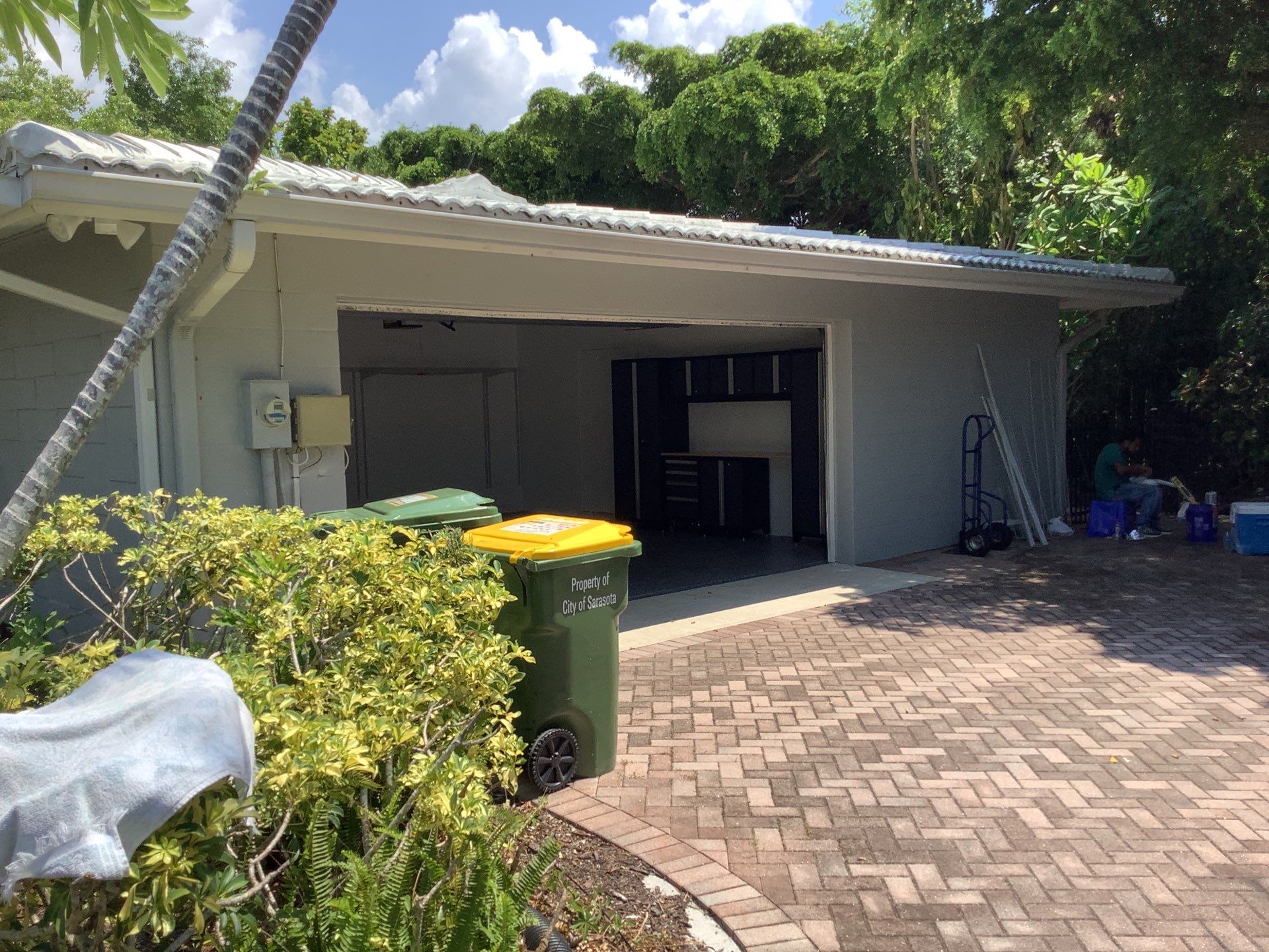 Gutter Cleaning Service in Siesta Key FL by Gutter Professors