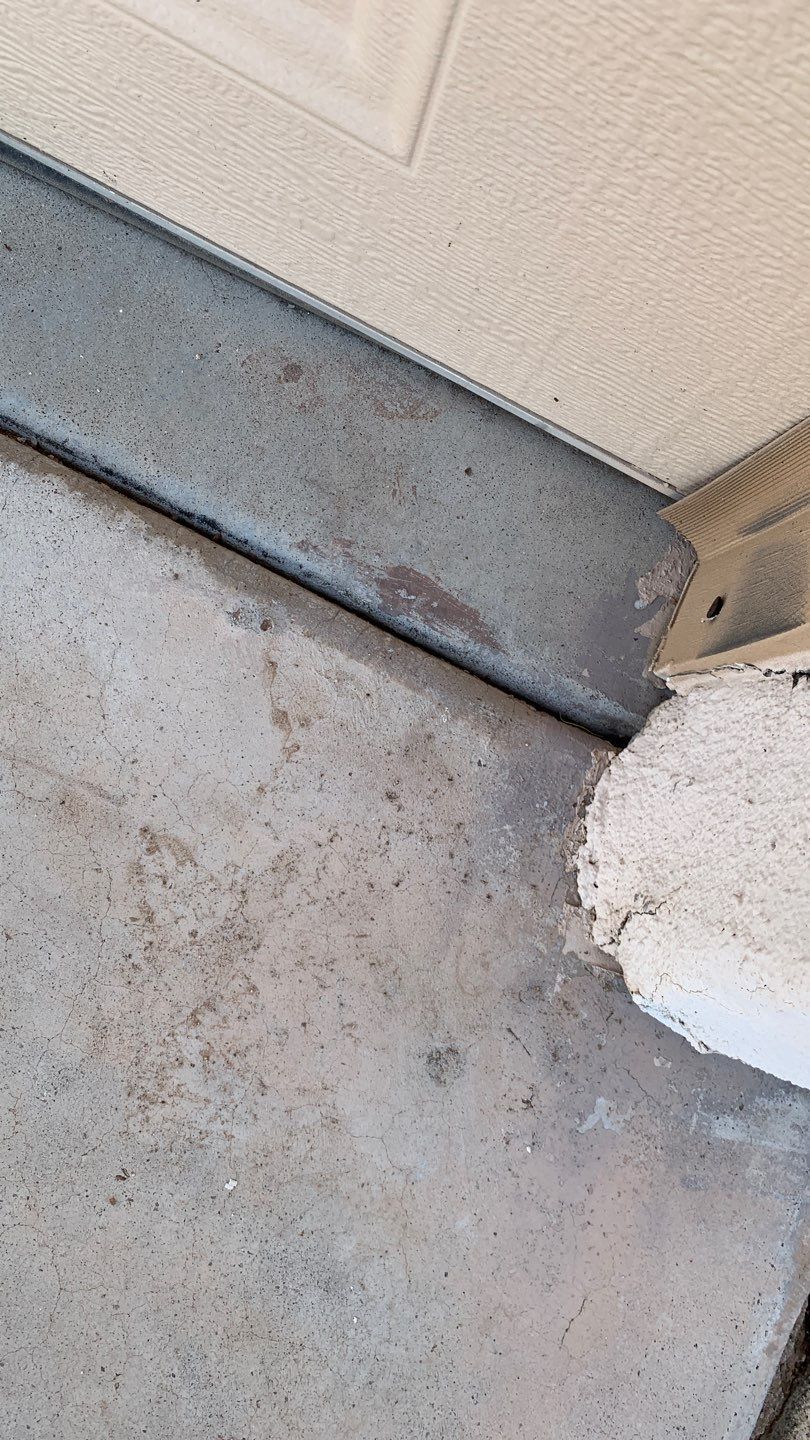 Ranch / Parapet Style; Single Family Home by Crash of Rhinos Painting & Garage Floors