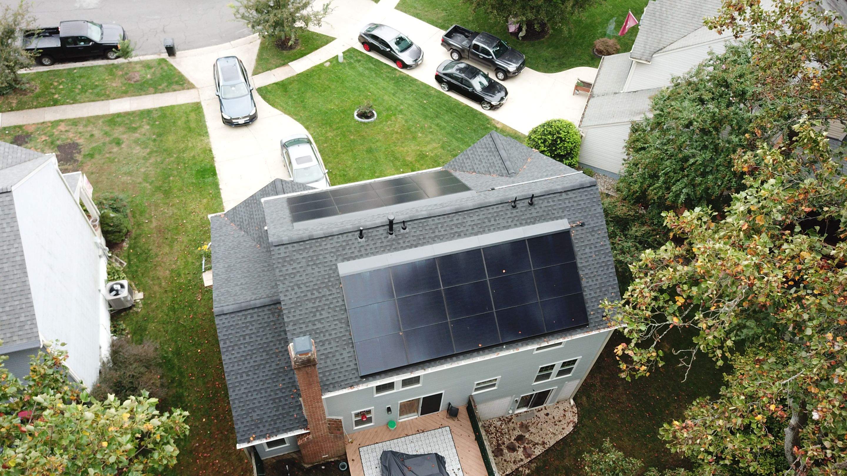 Exterior Home Makeover using GAF Timberline HDZ, GAF Decotech, and James Hardie Siding by American Home Contractors