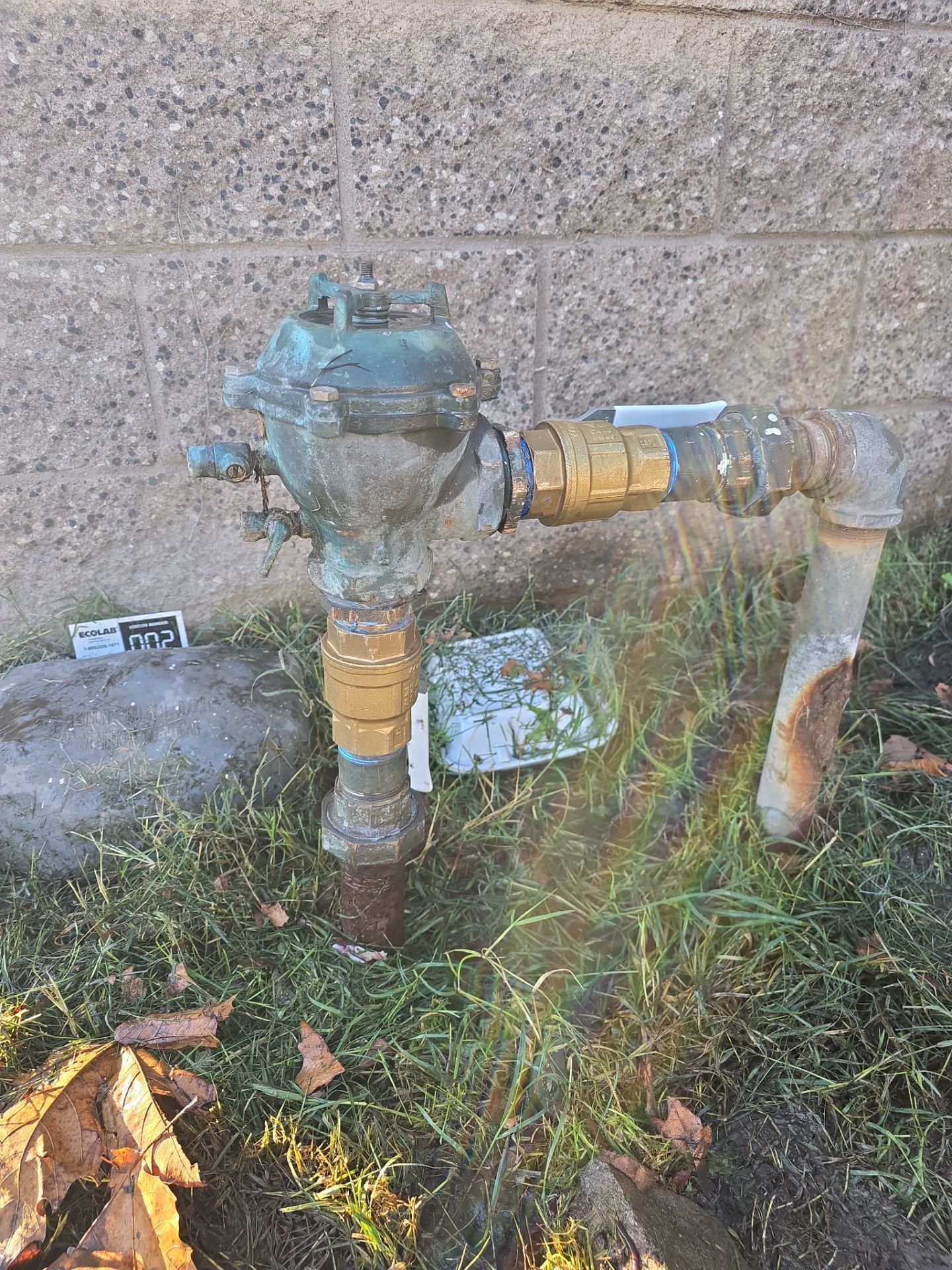 Outdoor Leaking Water Valve Repair by Us Plumbing