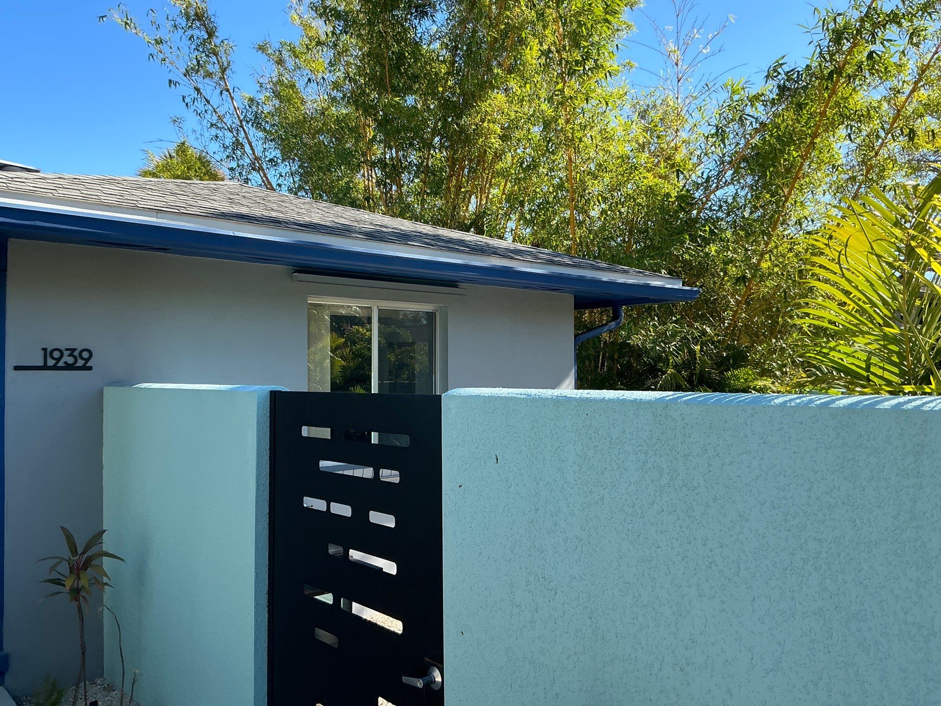 Soffit and Fascia Installation in Sarasota FL by Gutter Professors