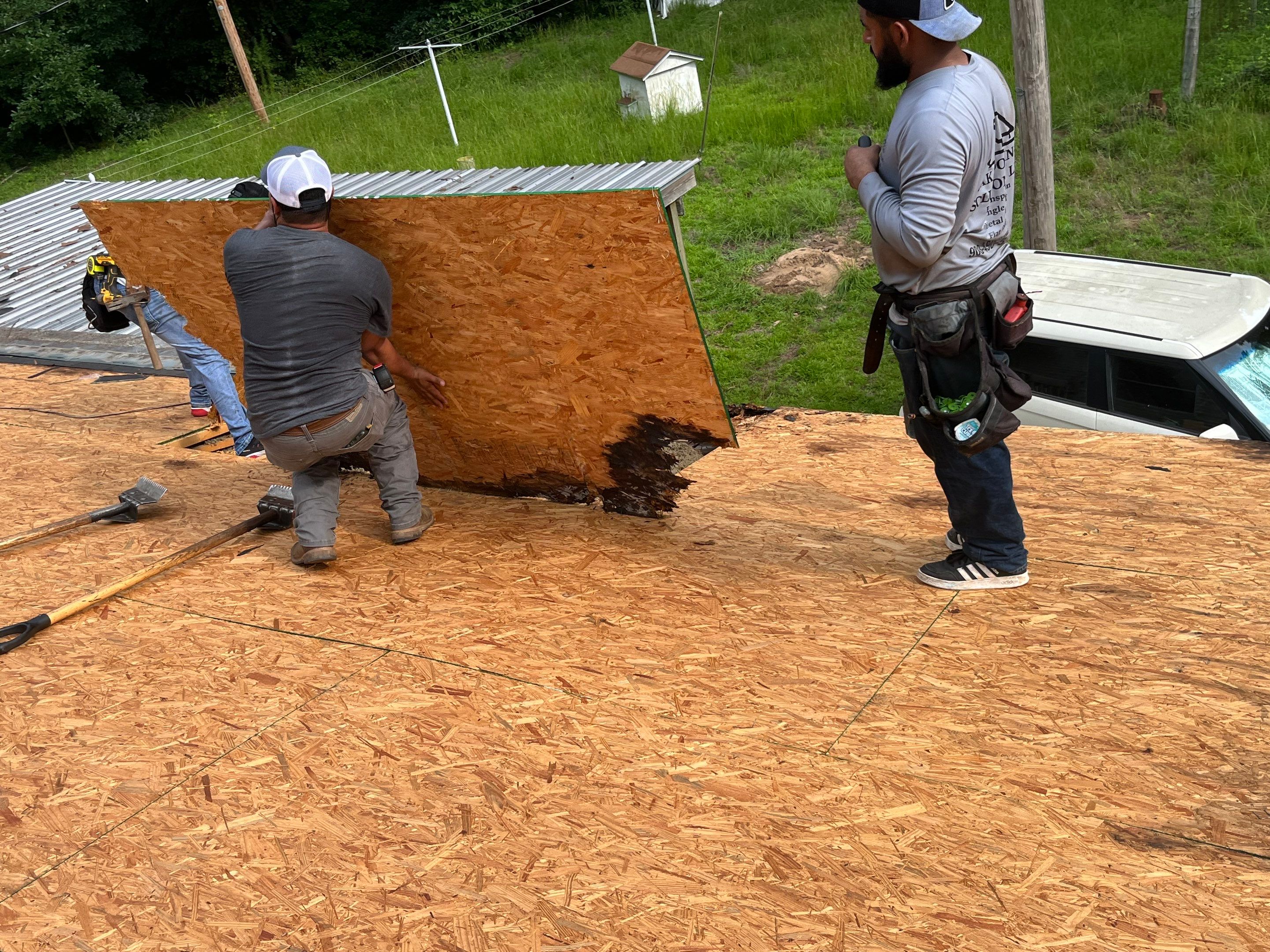 Residential Reroof: 25 Year 3-Tab Shingle by Hostetler Roofing