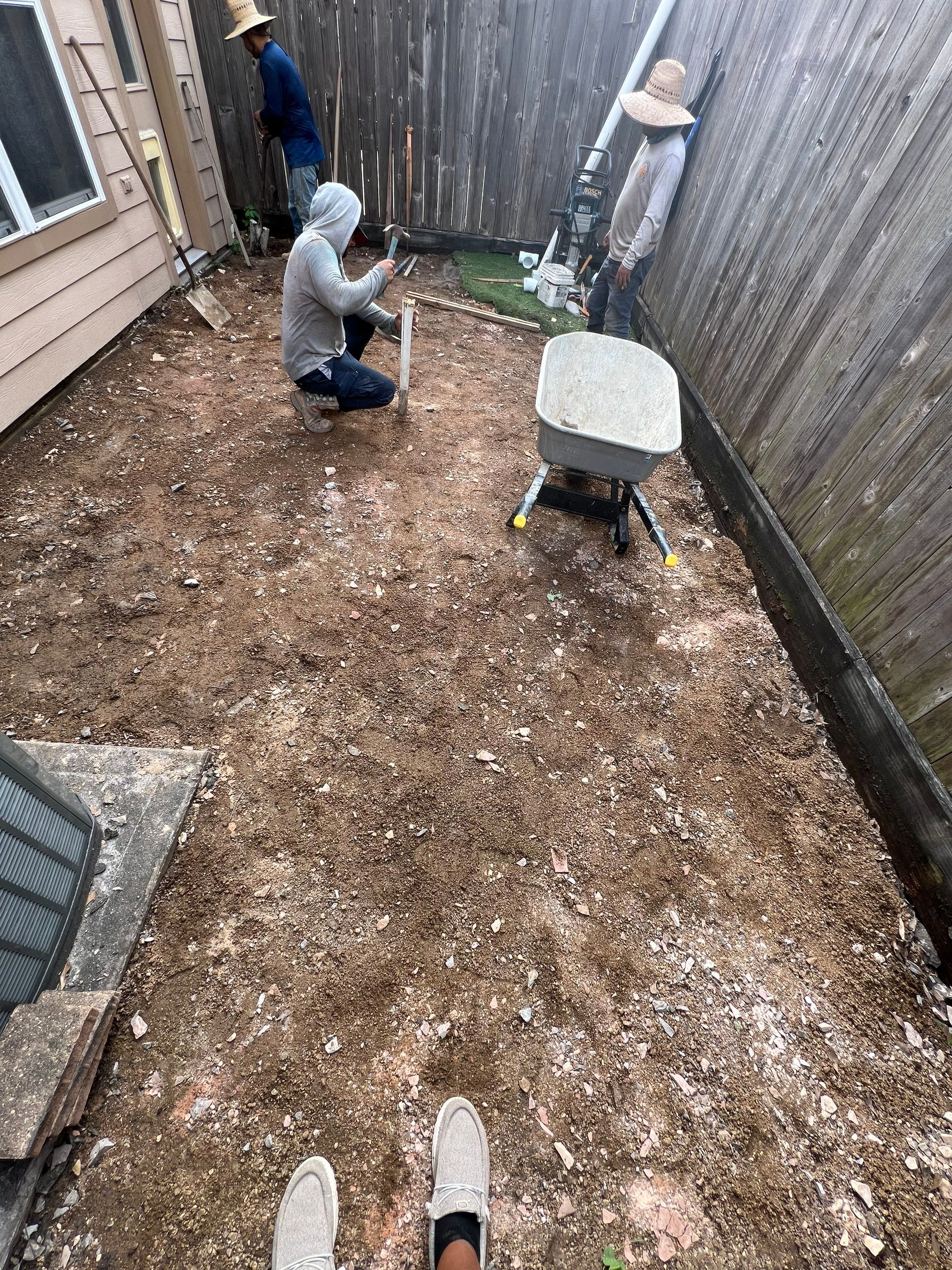 🌟 Clayton’s Backyard Flagstone Patio Home Makeover by Texas Urban Elements