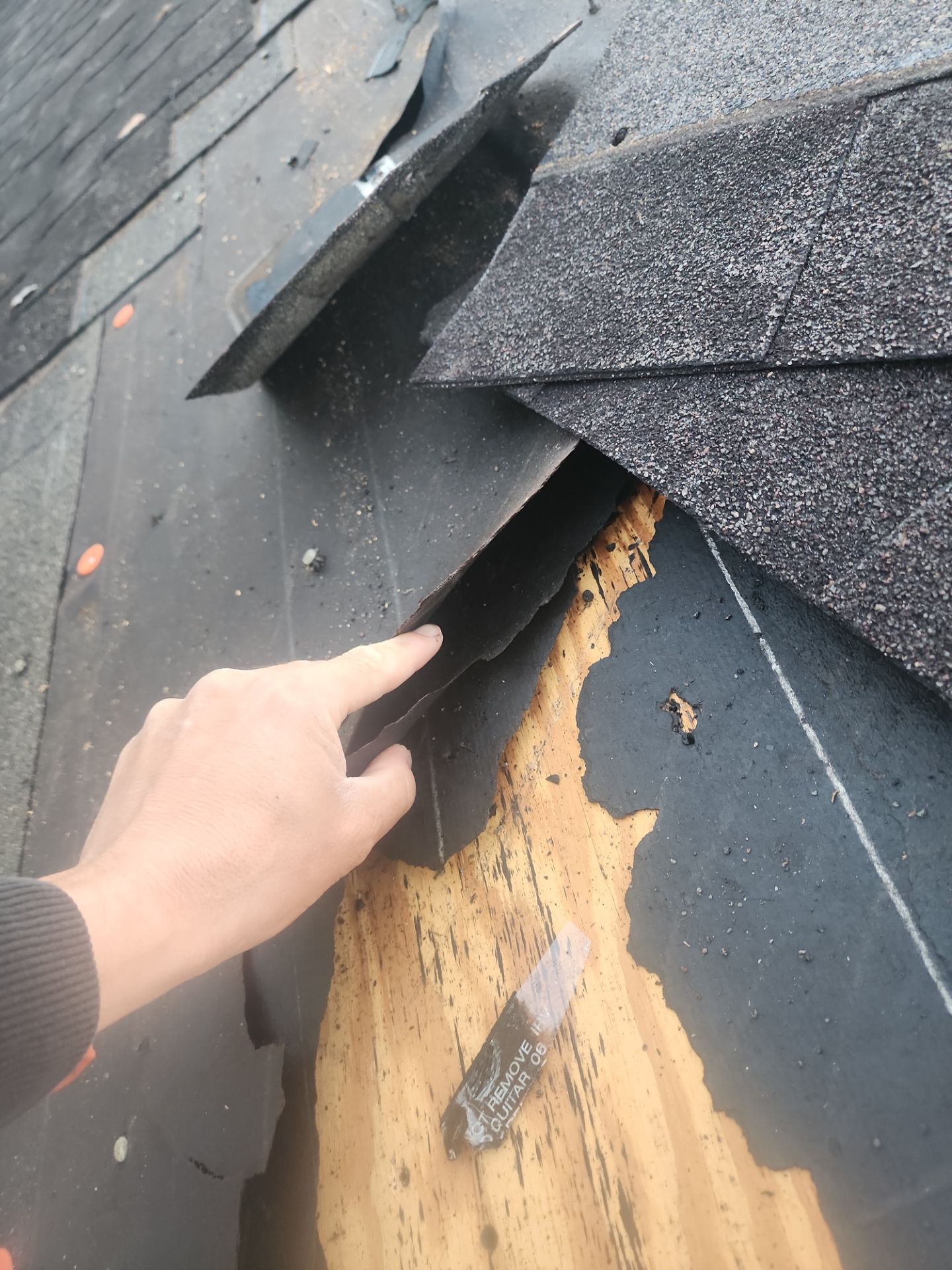 Residential Roofing Installation using Owen's Corning Duration (Lifetime) Shingles by Roof Repair Company