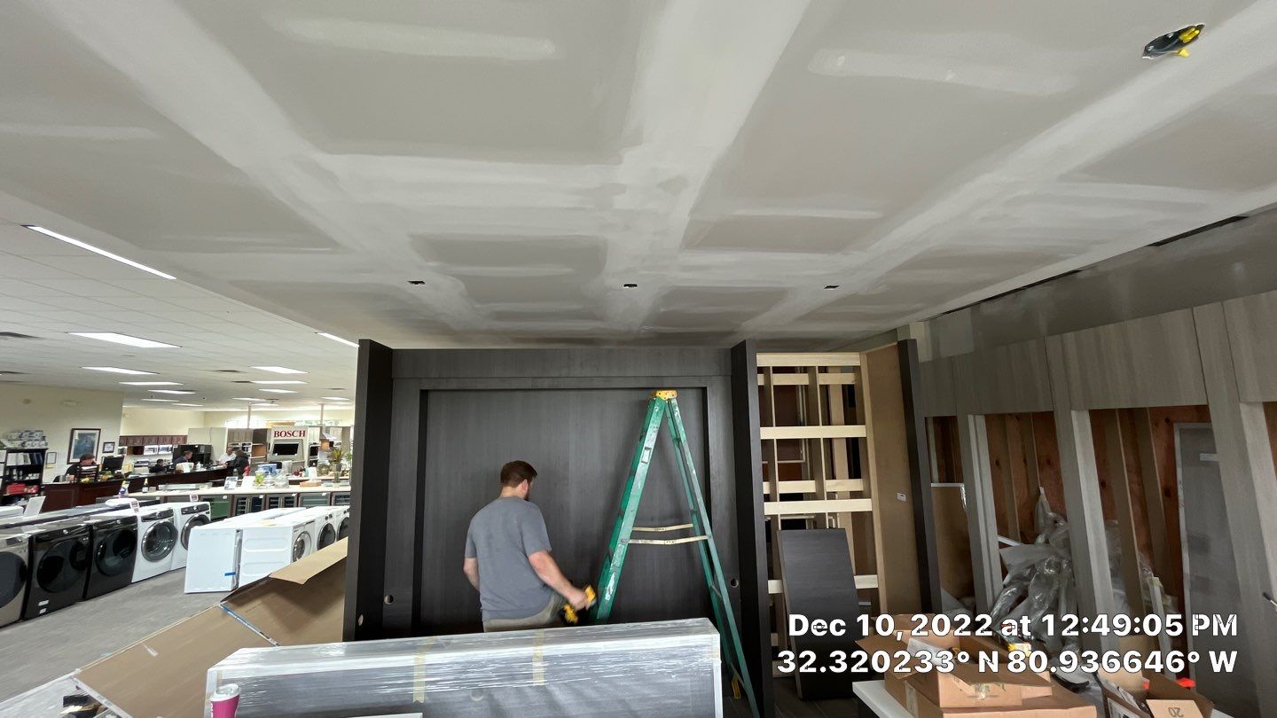 Construct Living Kitchen by Geaux 2 Guy, LLC